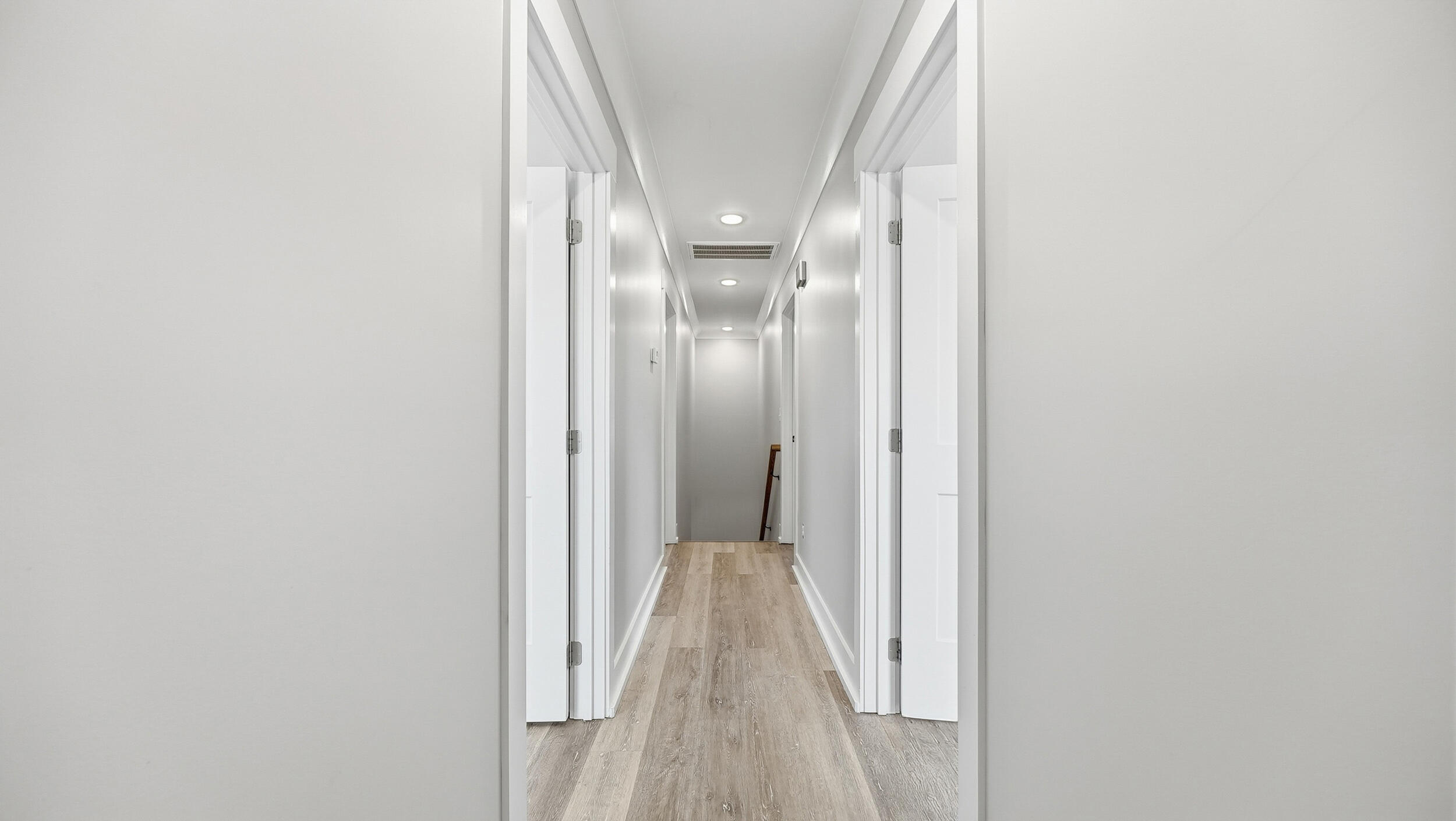 828 Henderson Avenue