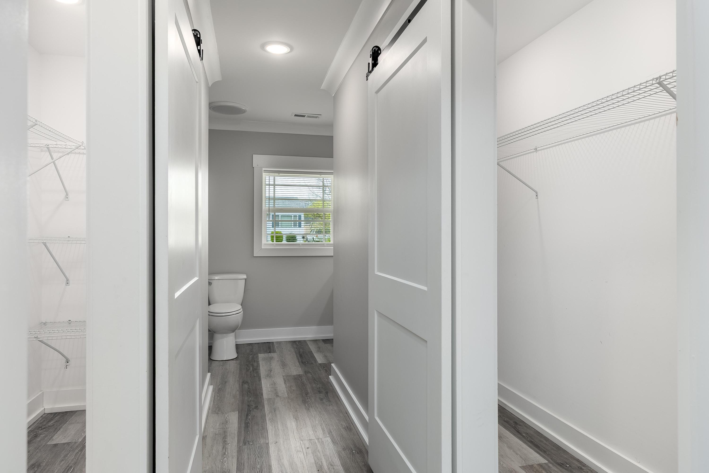 828 Henderson Avenue