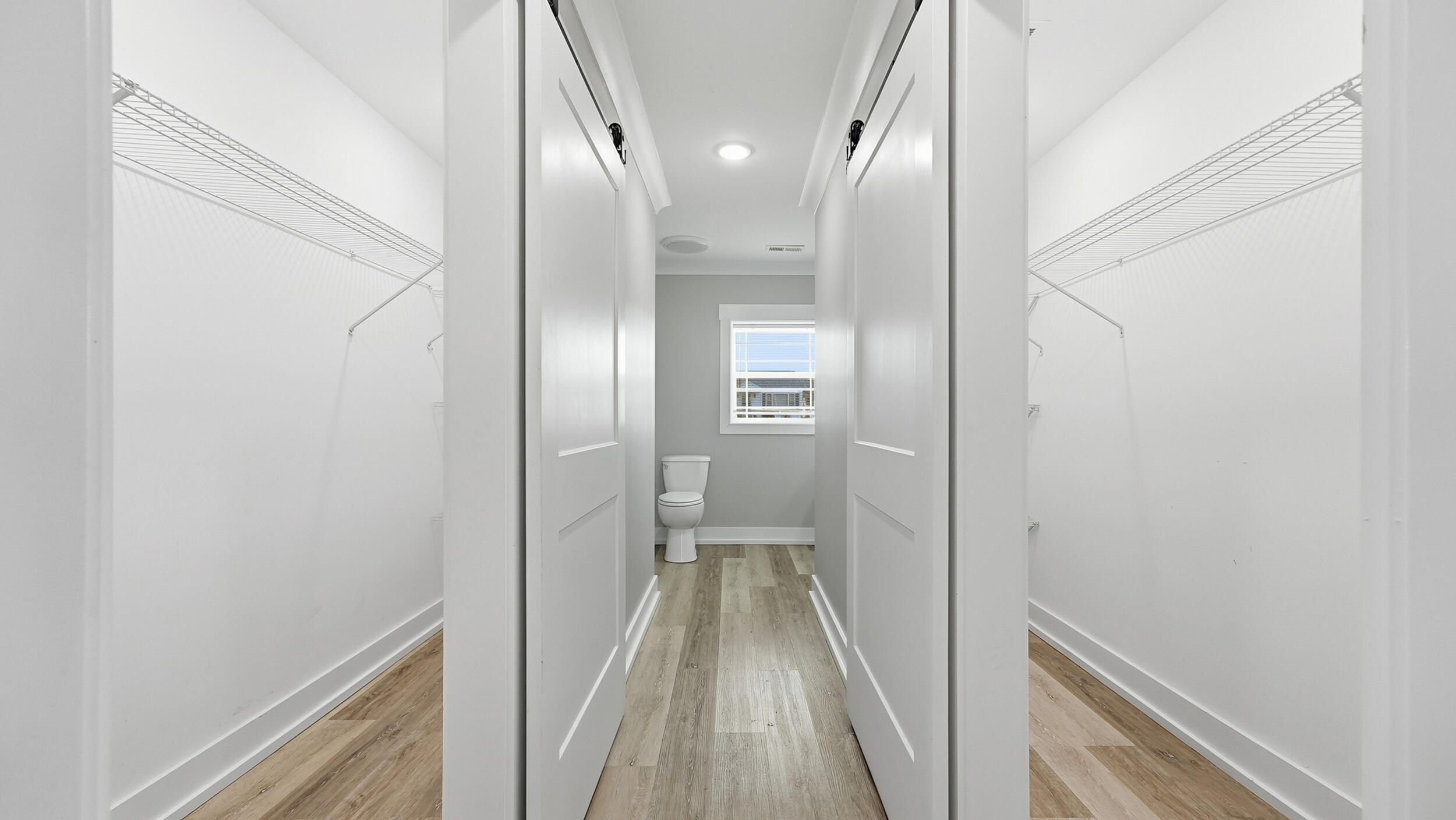 828 Henderson Avenue