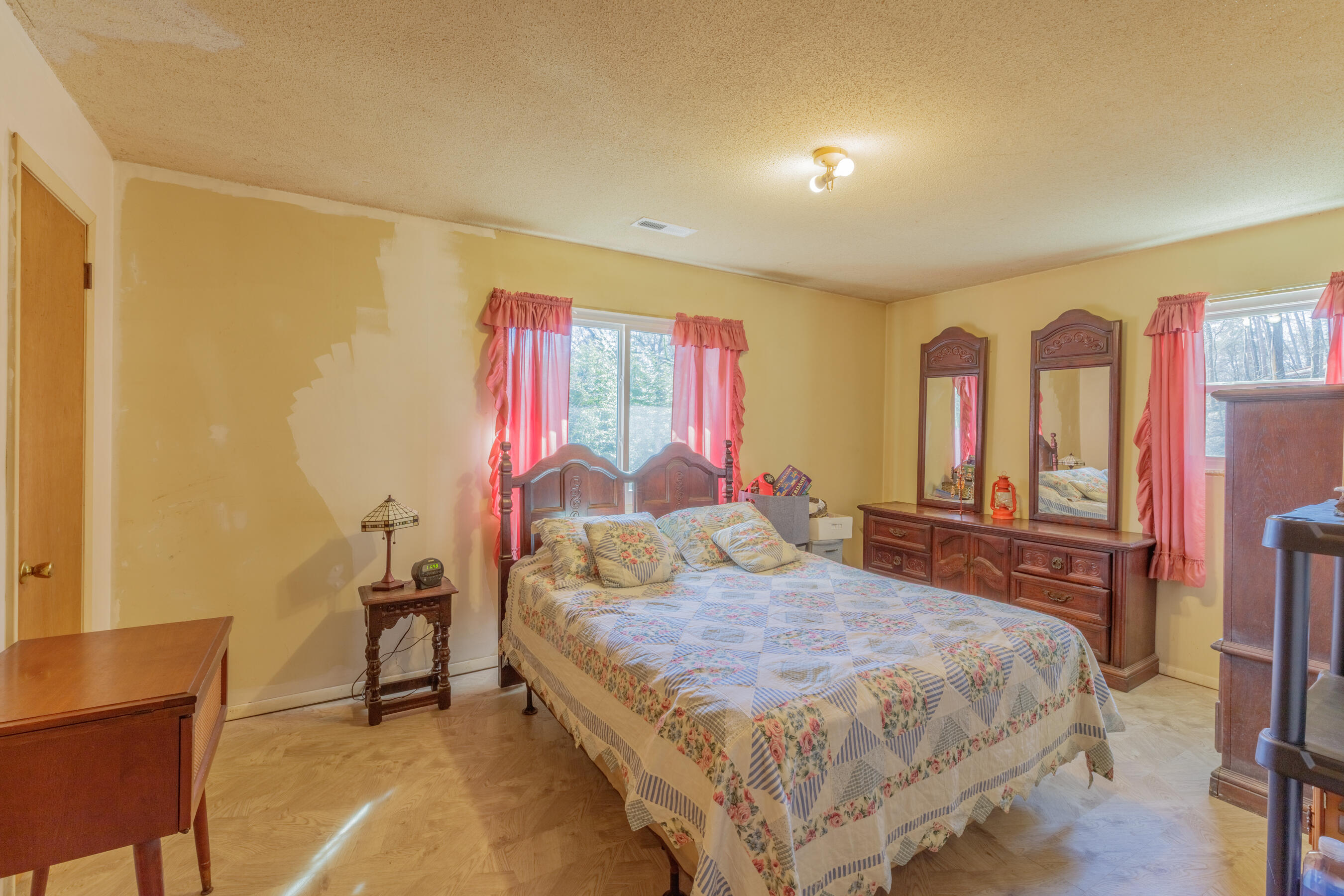 12155 Back Valley Road