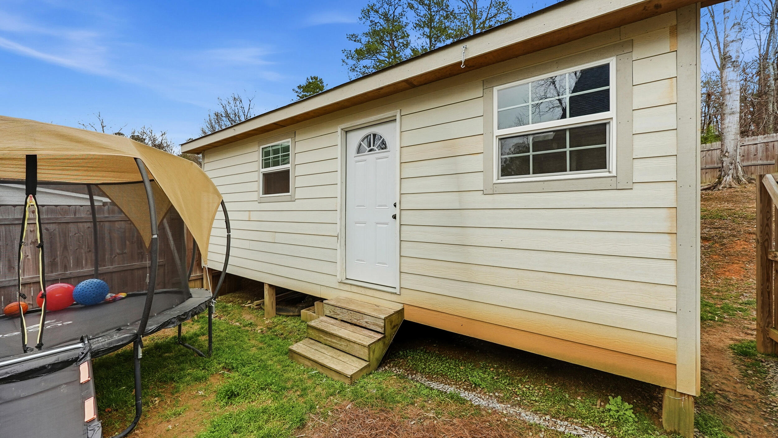 1909 Old Lafayette Road