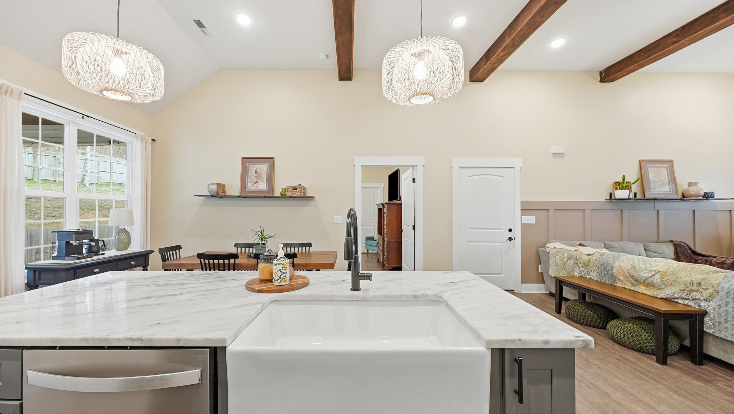 1909 Old Lafayette Road