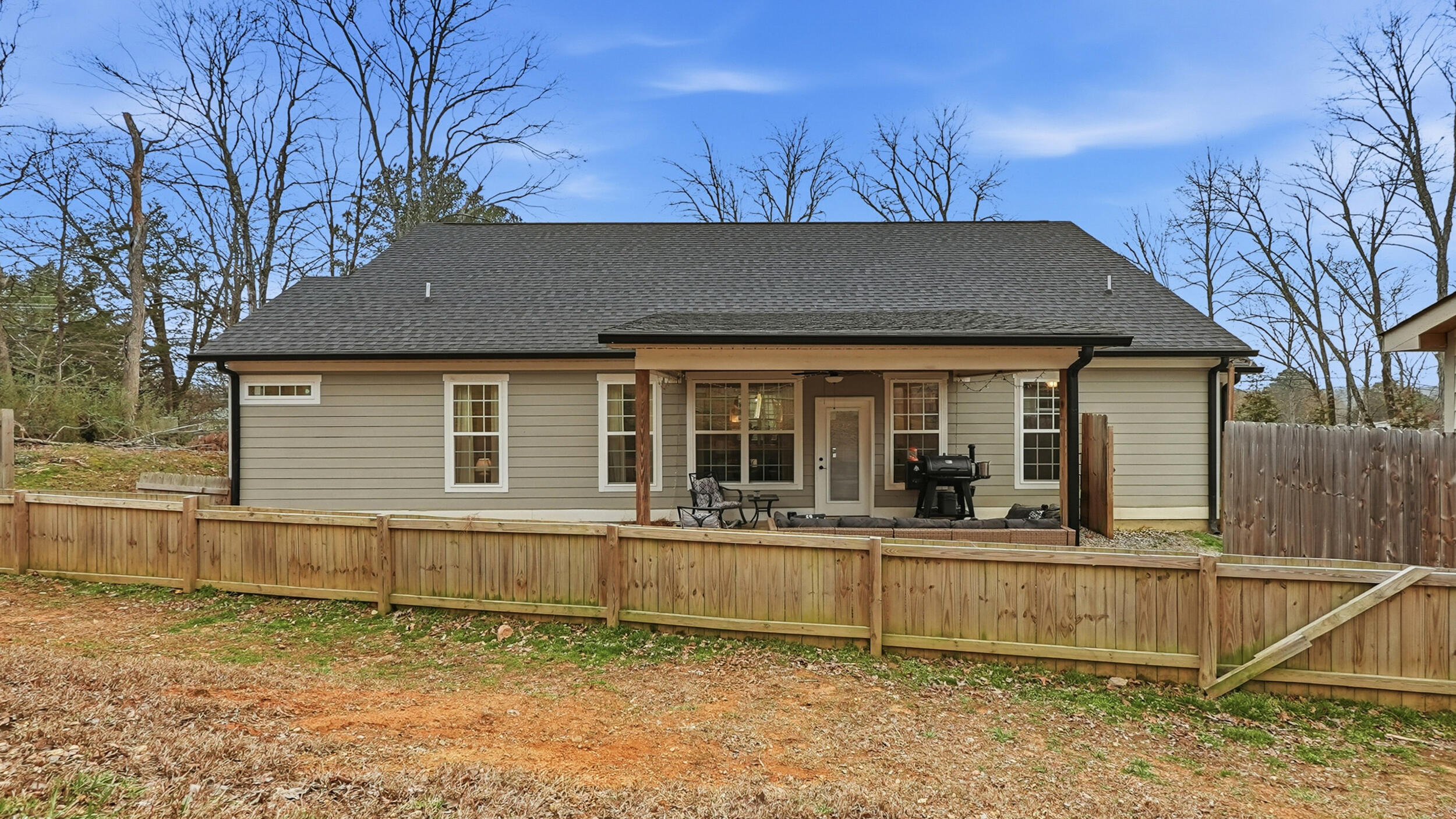 1909 Old Lafayette Road
