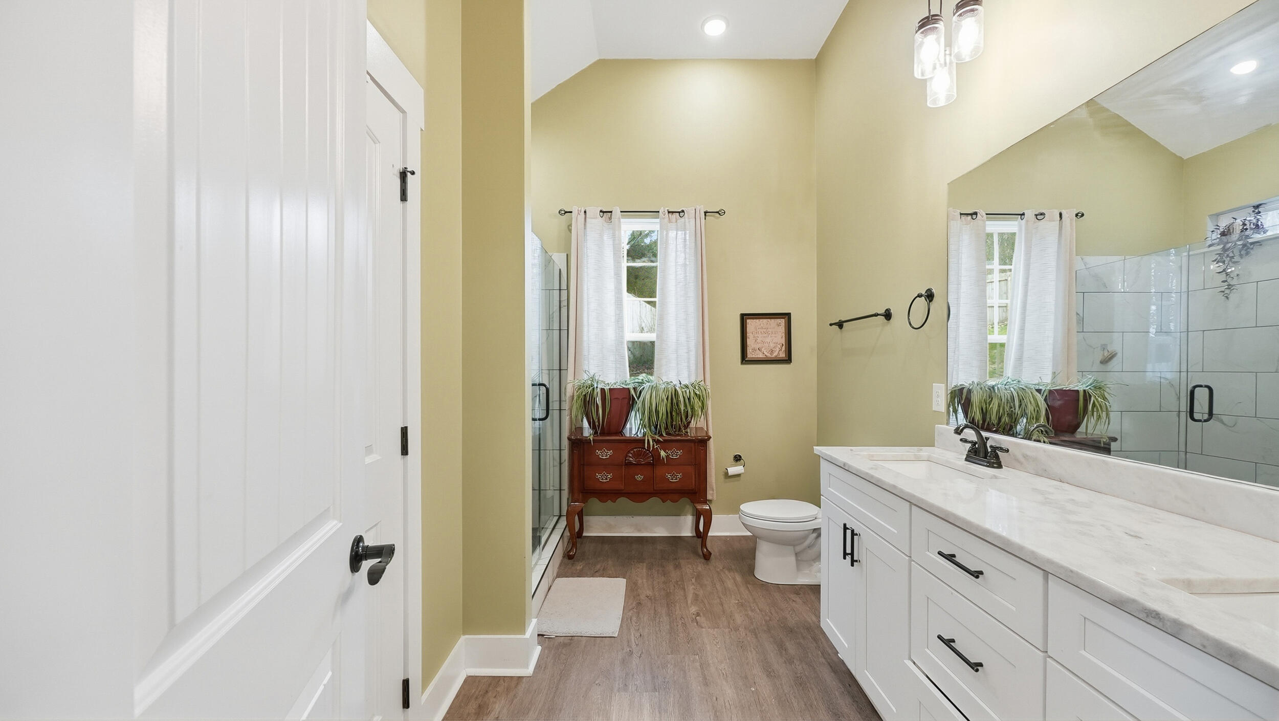 1909 Old Lafayette Road