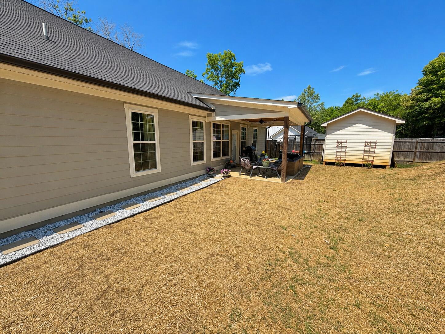 1909 Old Lafayette Road
