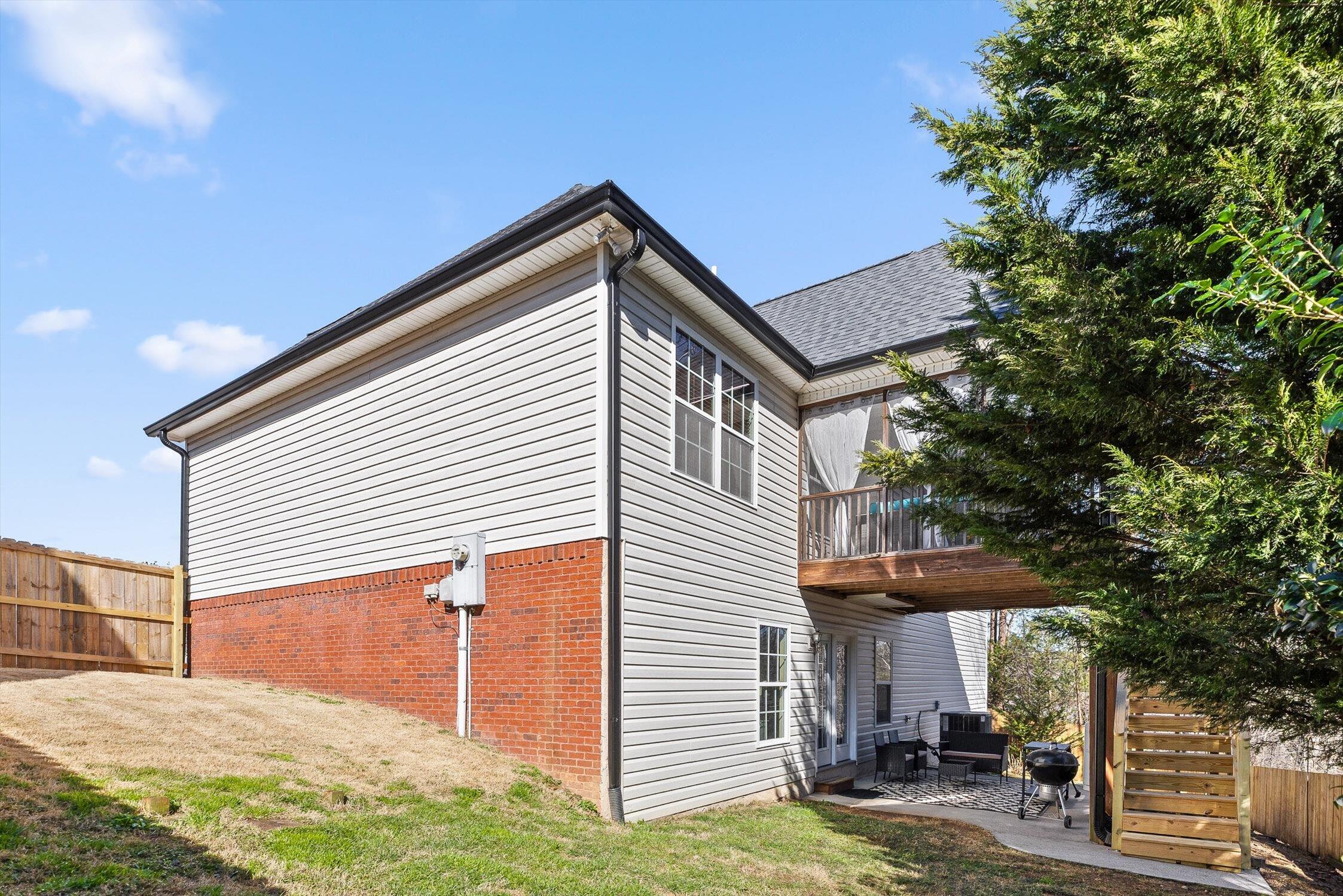 153 Hidden Oaks Drive