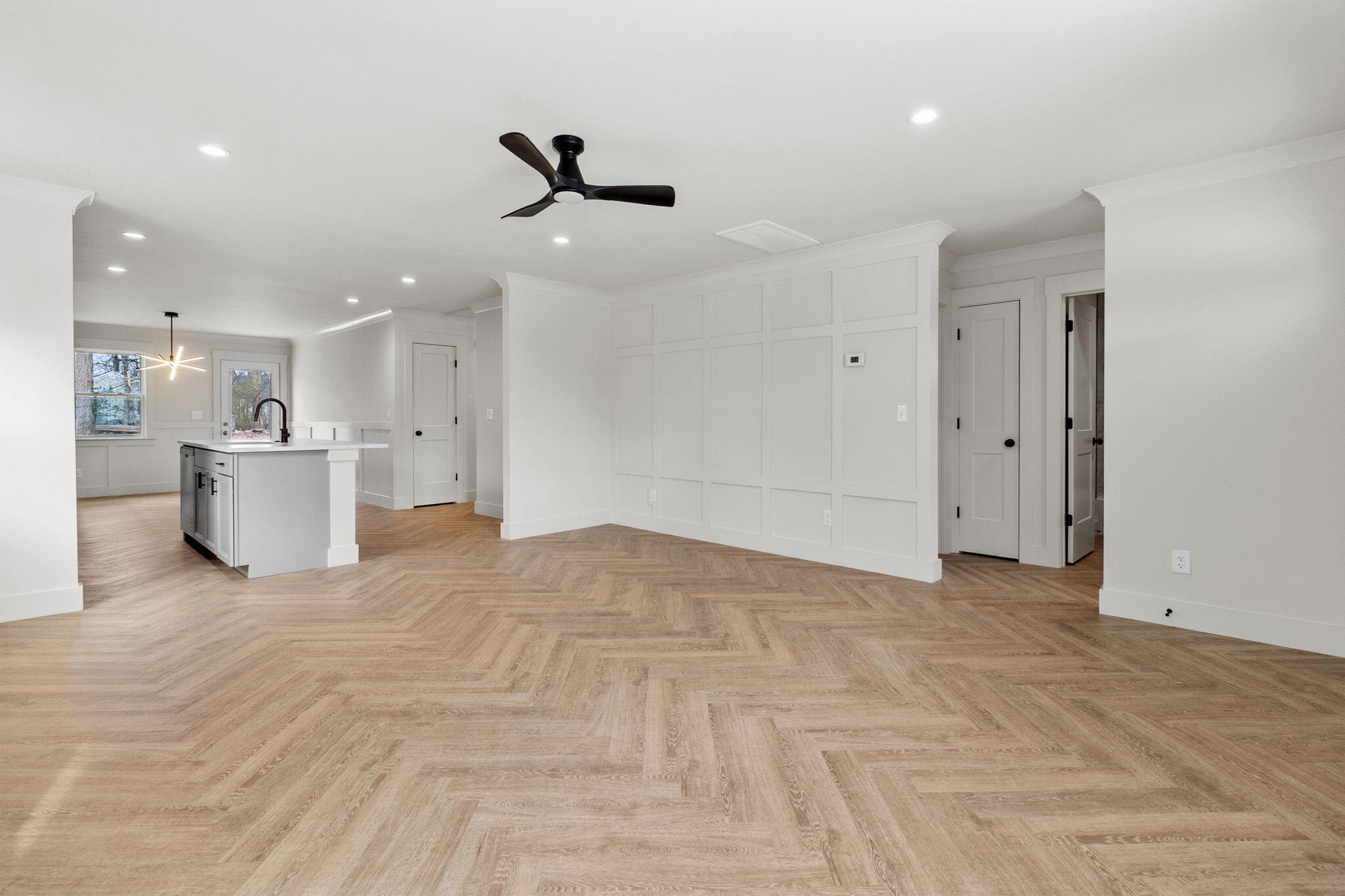 119 N Moore North Road