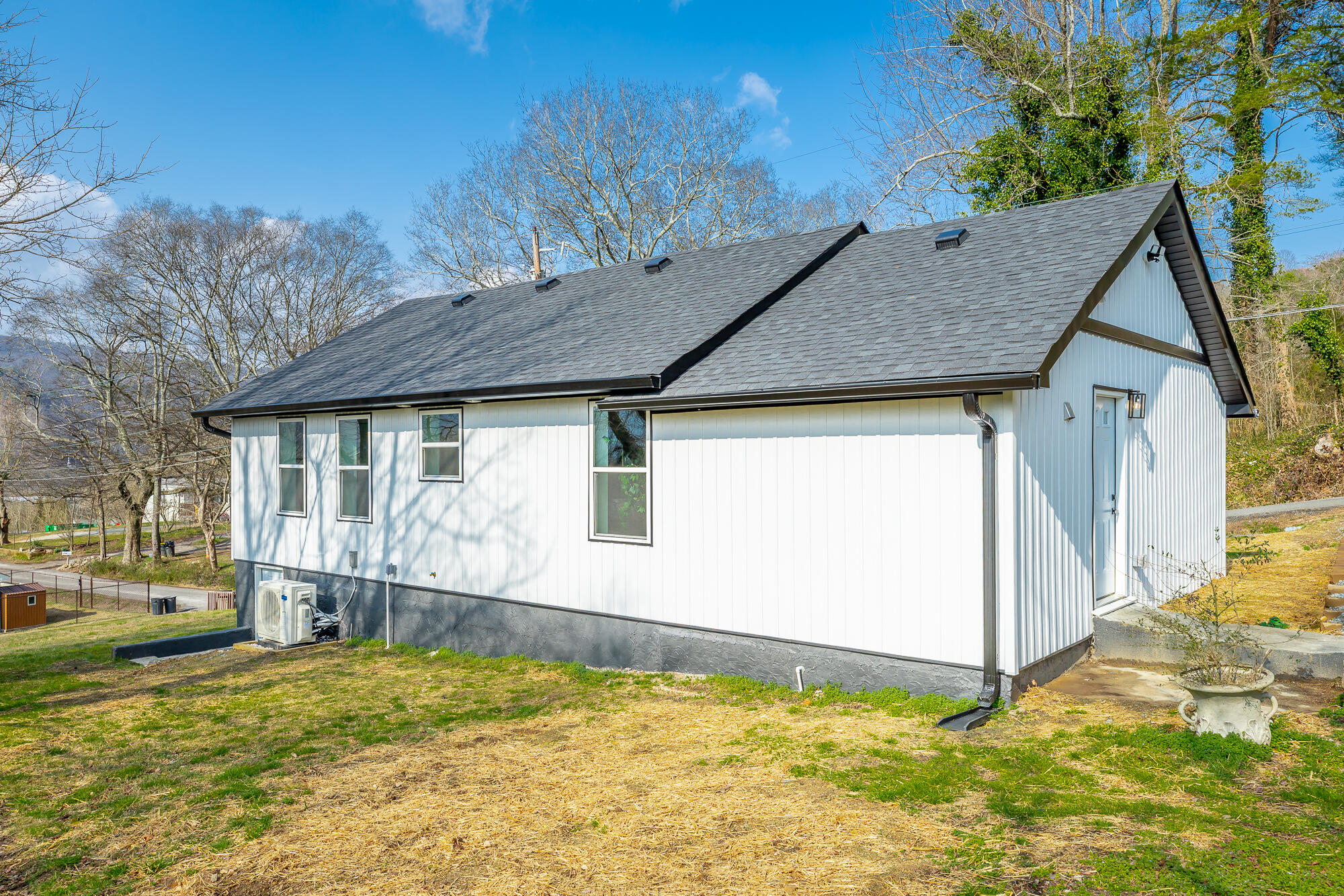 358 Poplar Street
