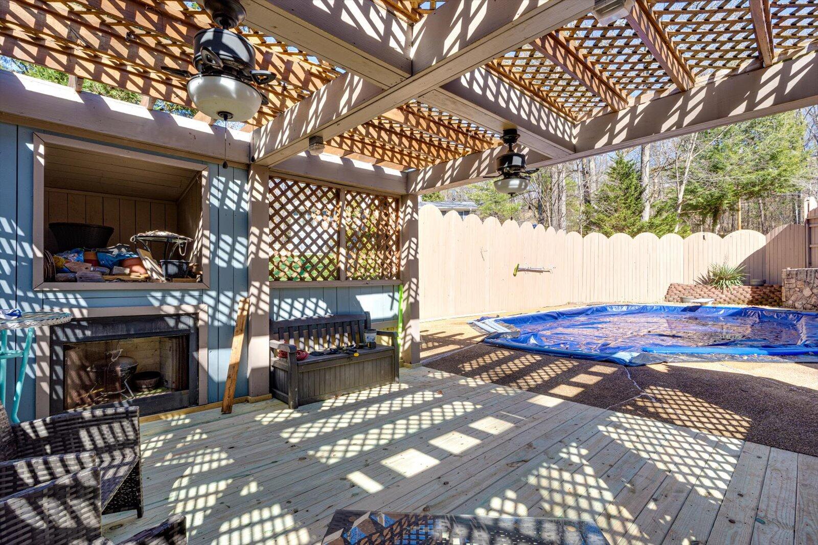 1819 Pine Needles Trail