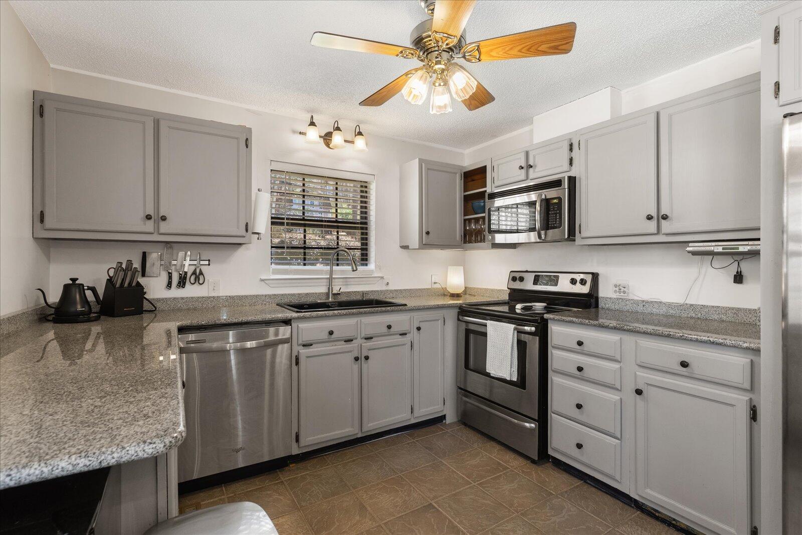 1819 Pine Needles Trail