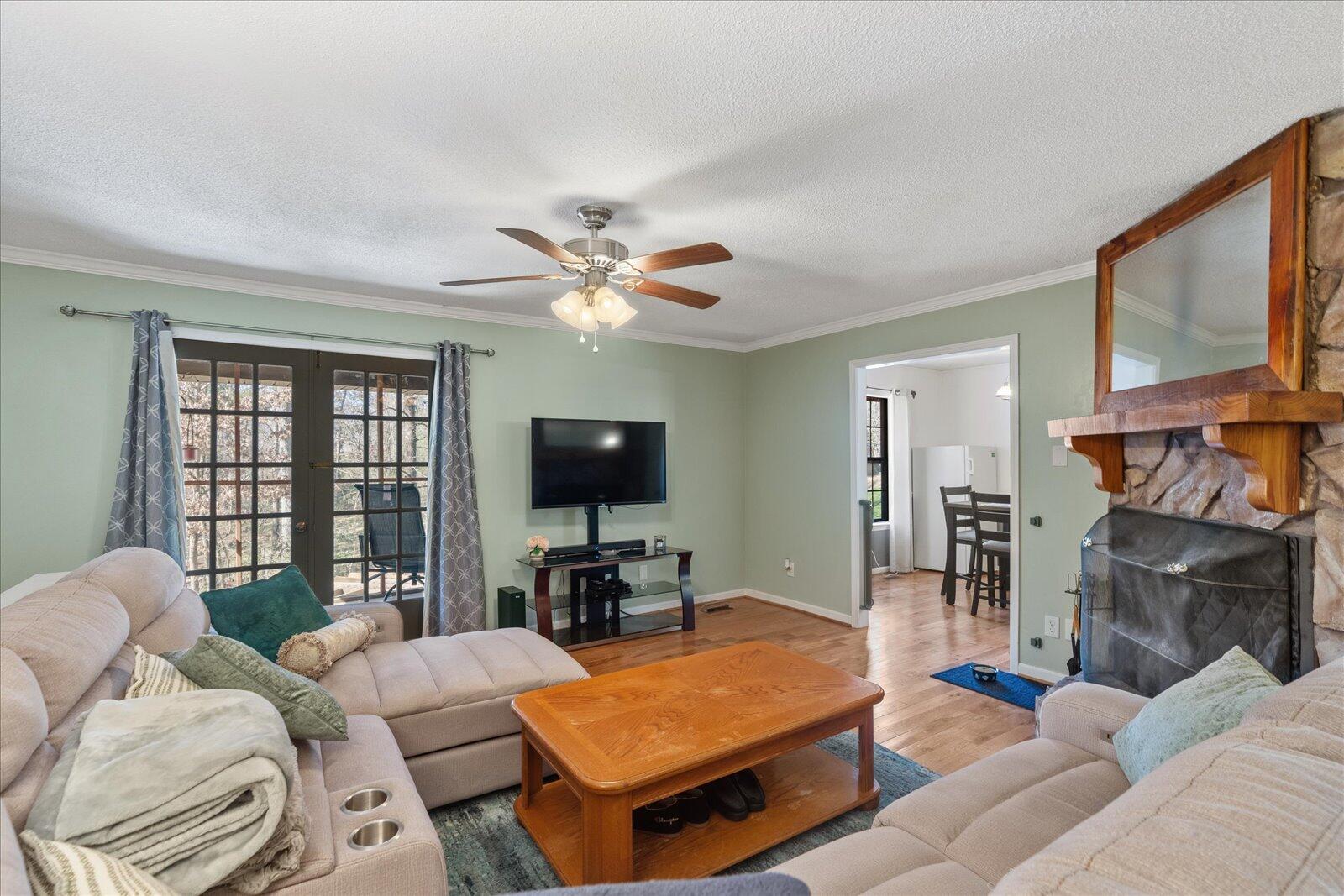 1819 Pine Needles Trail