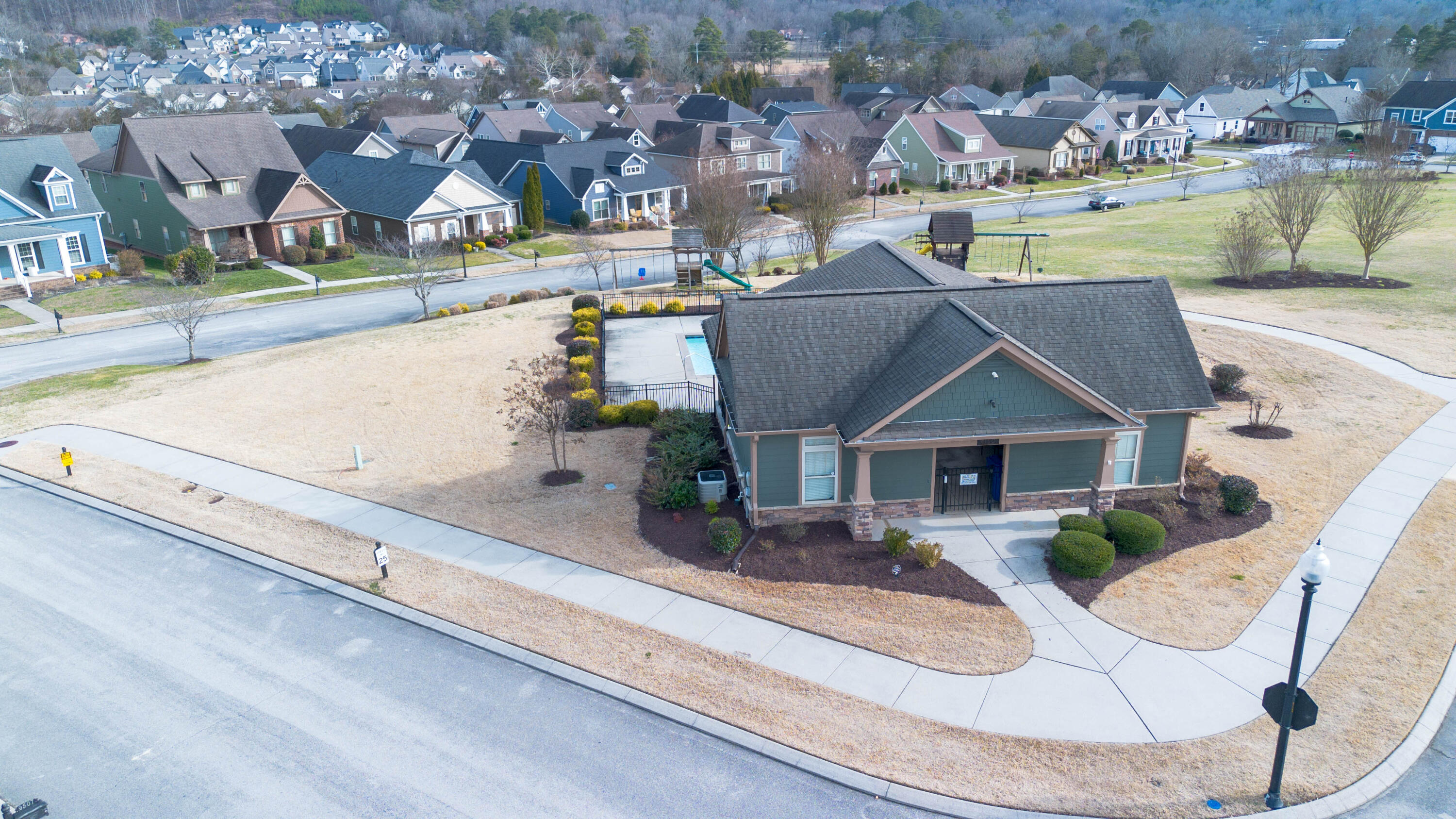 9582 Rookwood Circle