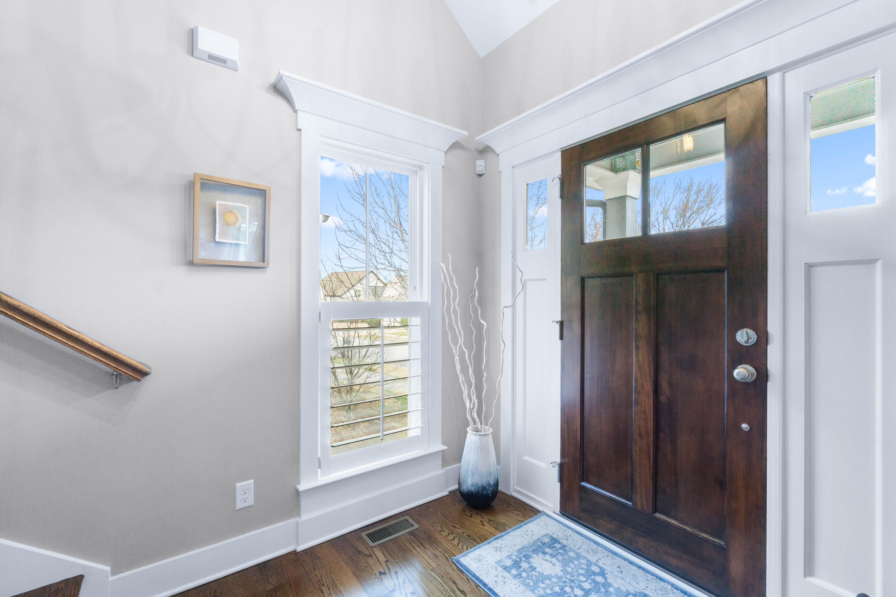 9582 Rookwood Circle