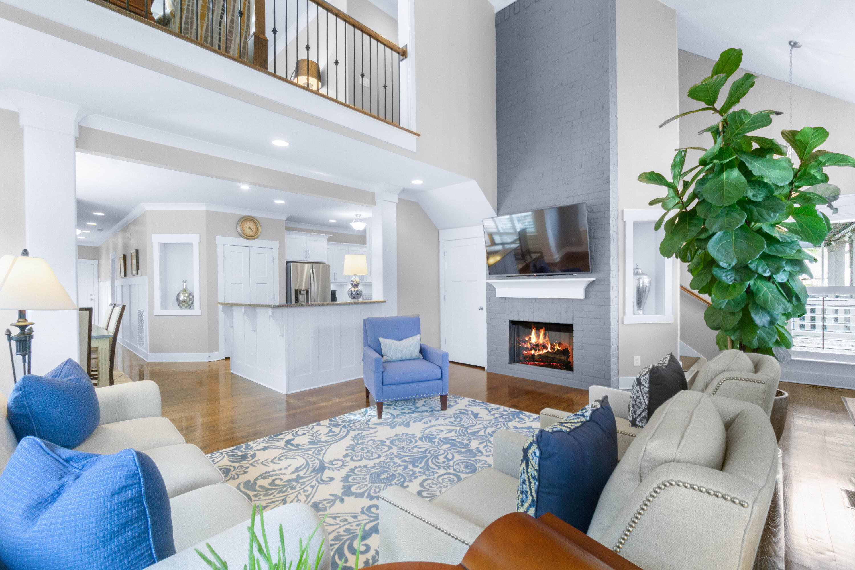 9582 Rookwood Circle