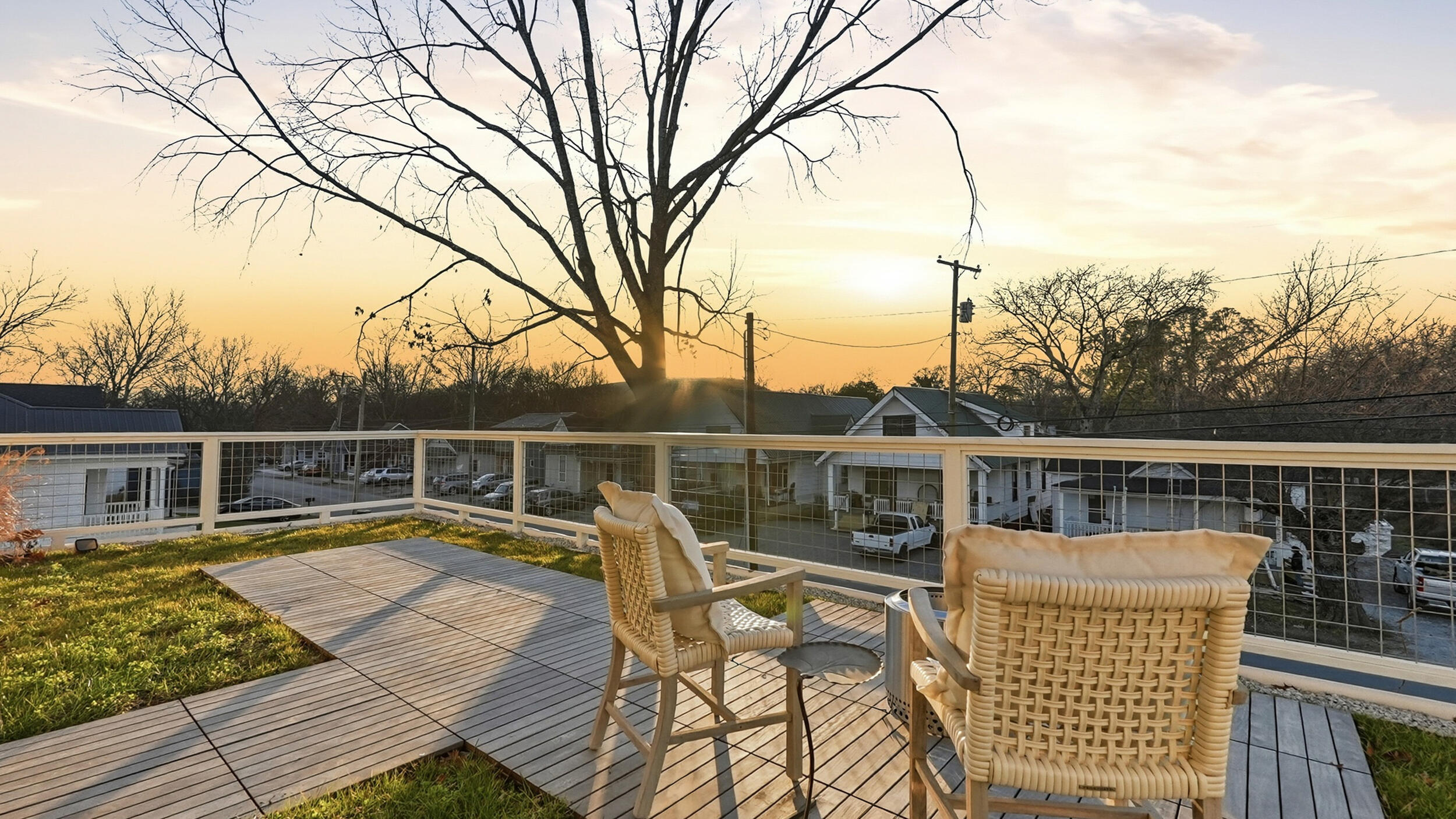 1604 S Orchard Knob Avenue