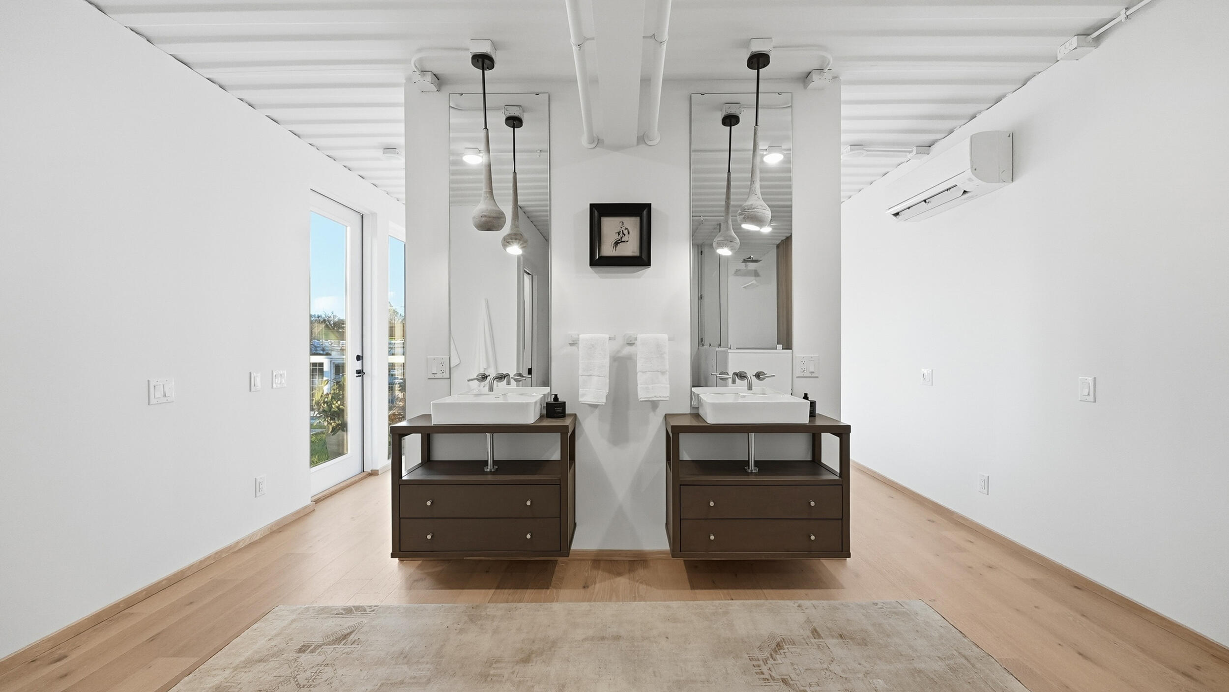 1604 S Orchard Knob Avenue