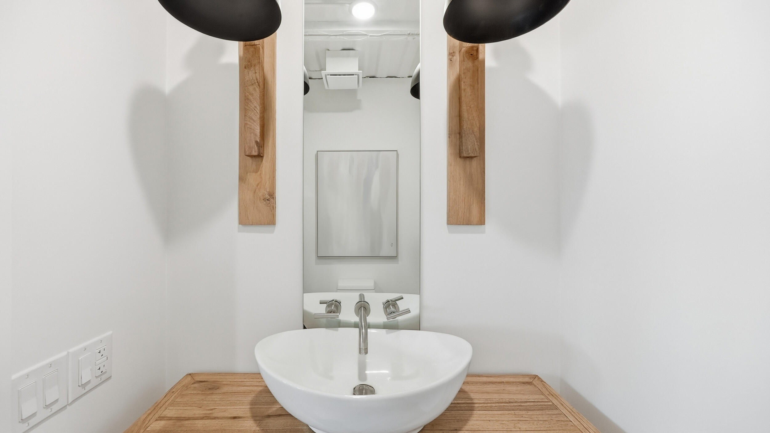 1604 S Orchard Knob Avenue