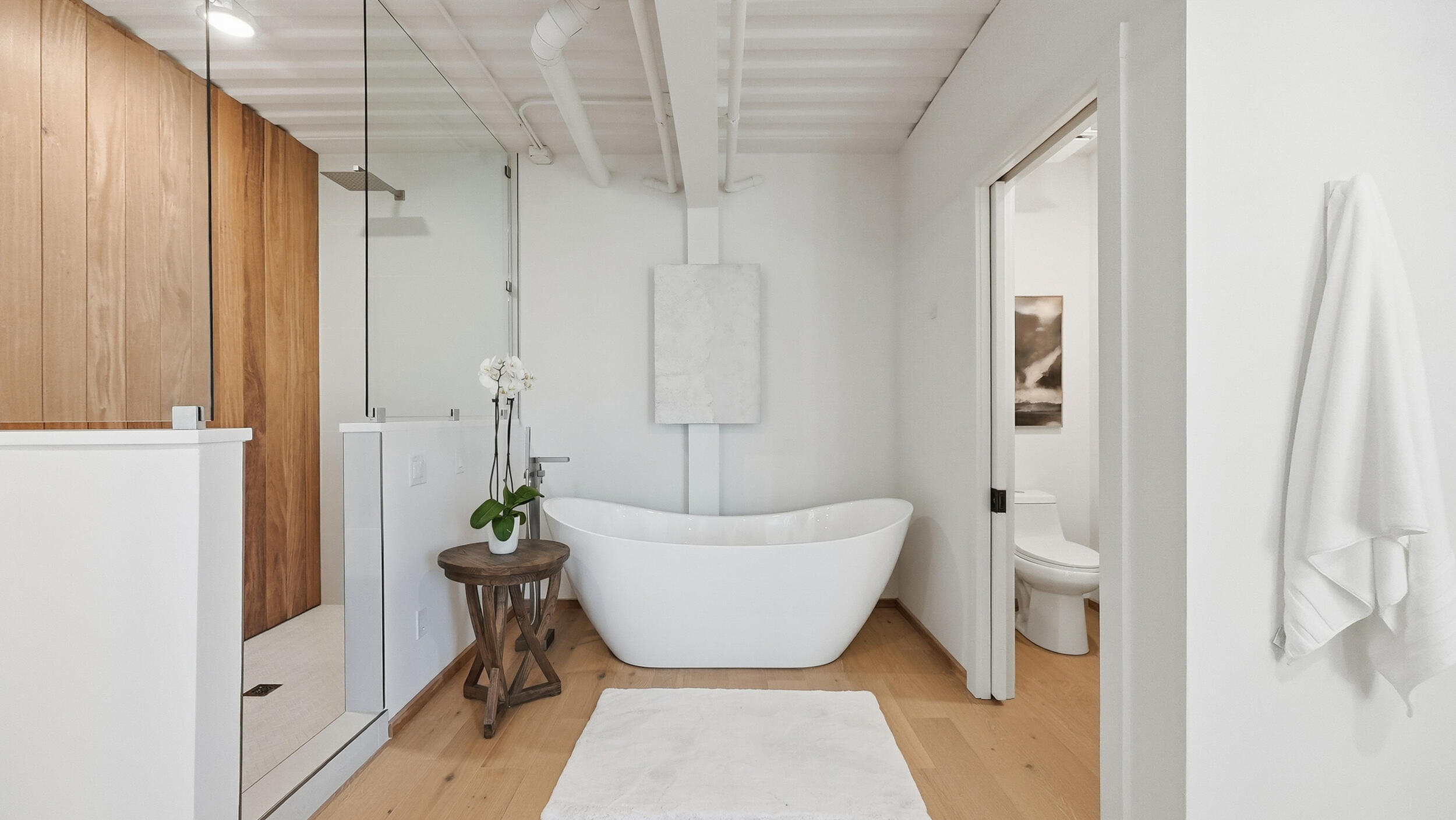 1604 S Orchard Knob Avenue