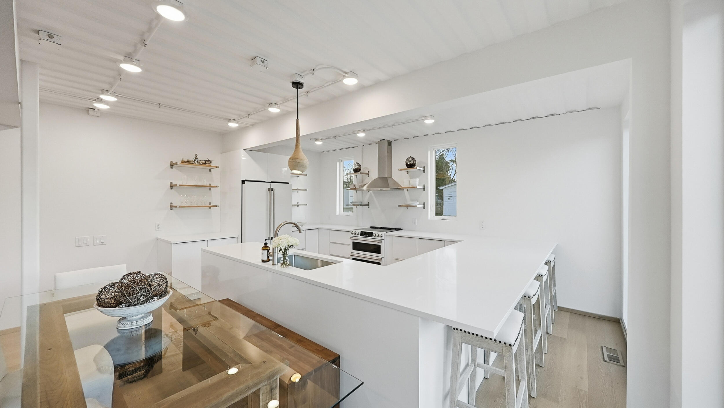 1604 S Orchard Knob Avenue