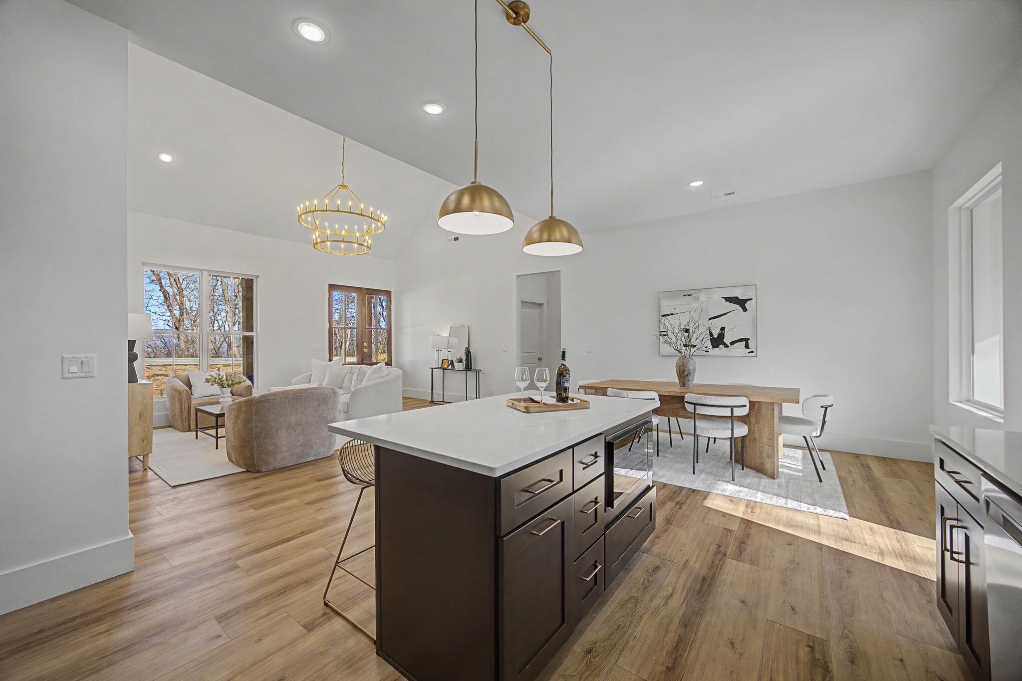 6514 Fairview Road