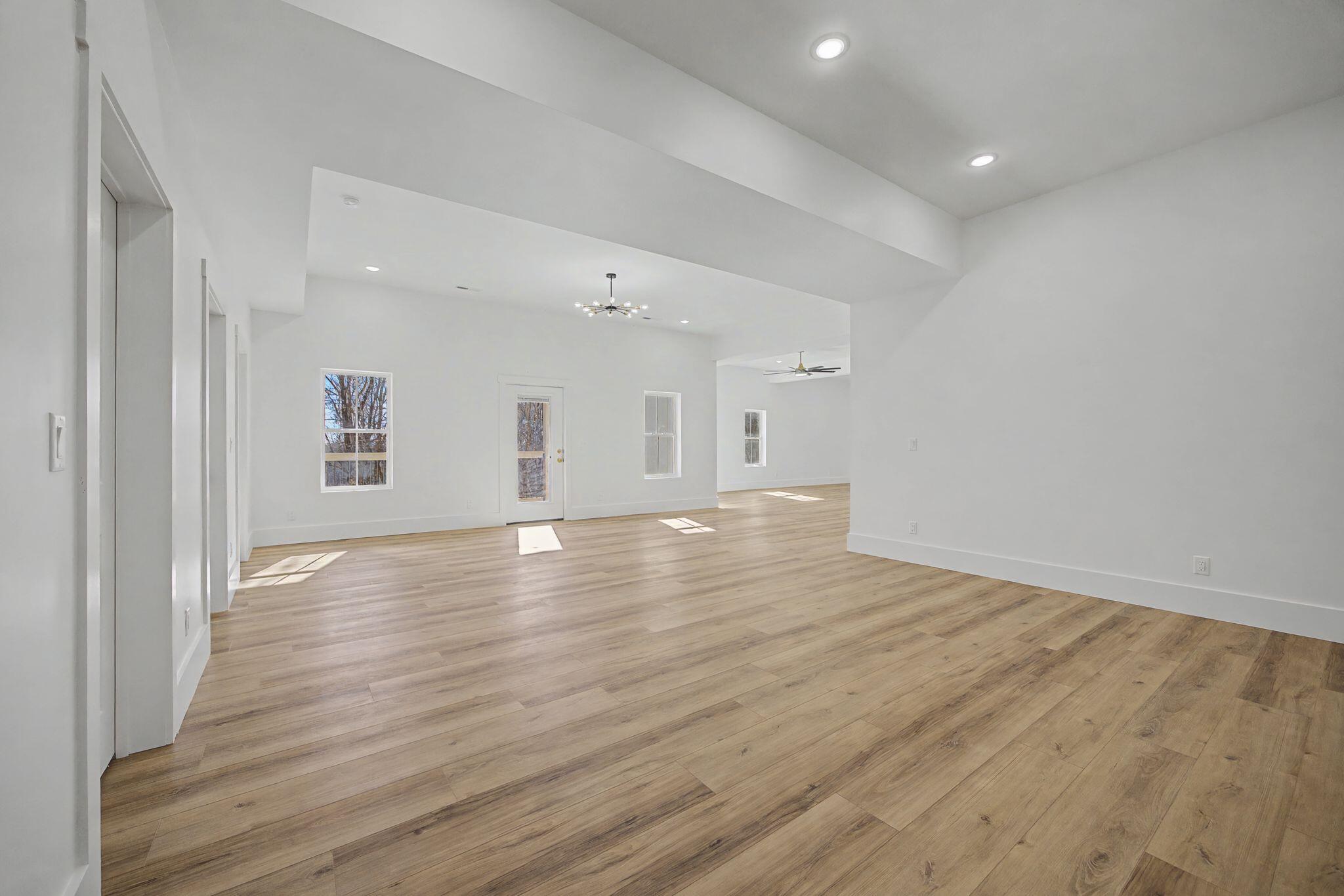 6514 Fairview Road