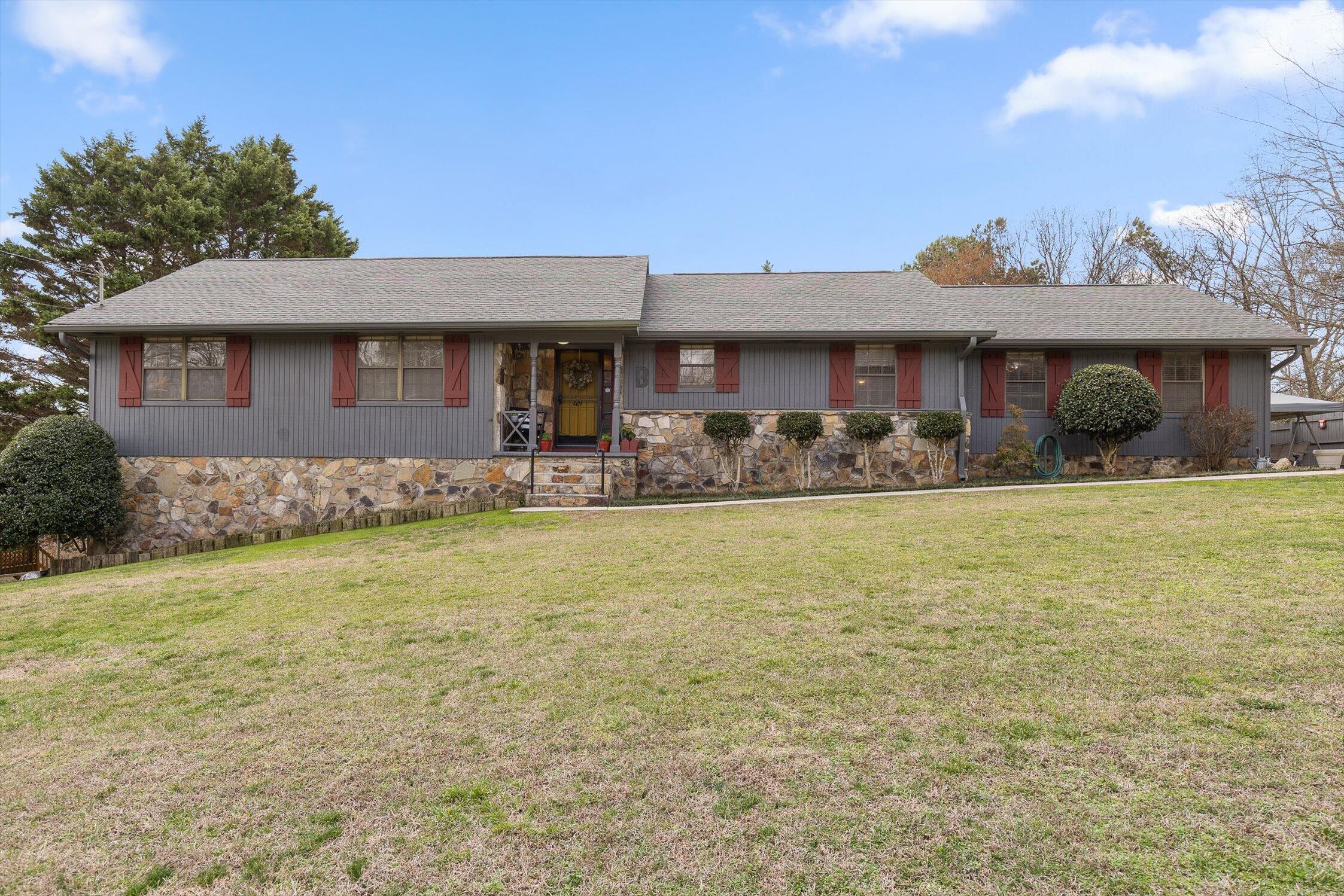 49 Robert E Lee Drive