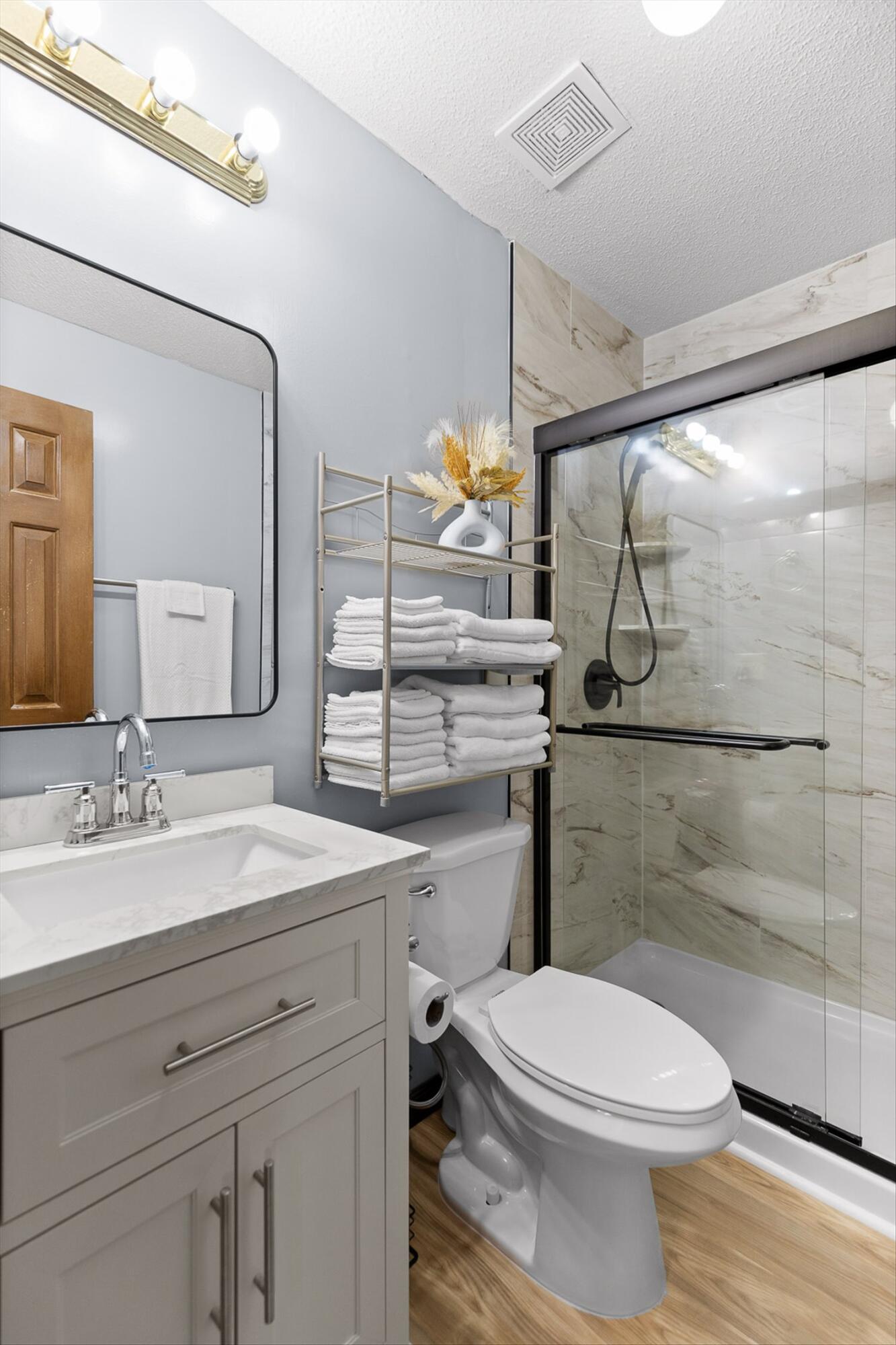 49 Robert E Lee Drive