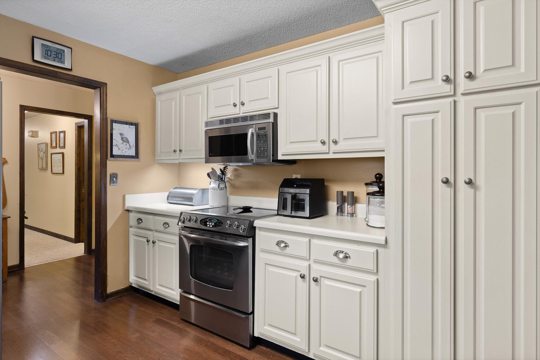 49 Robert E Lee Drive