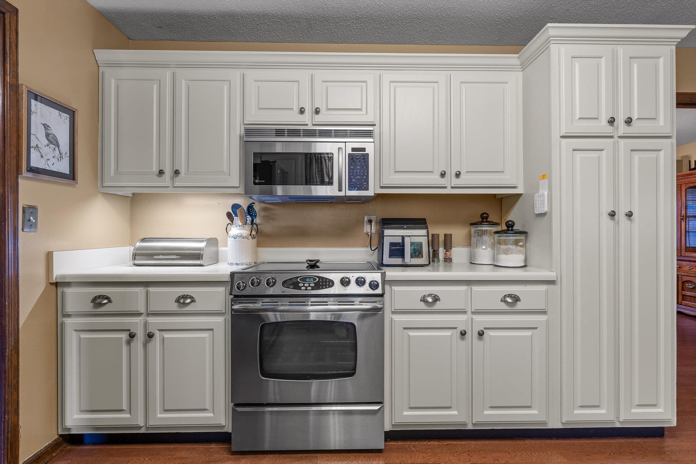 49 Robert E Lee Drive