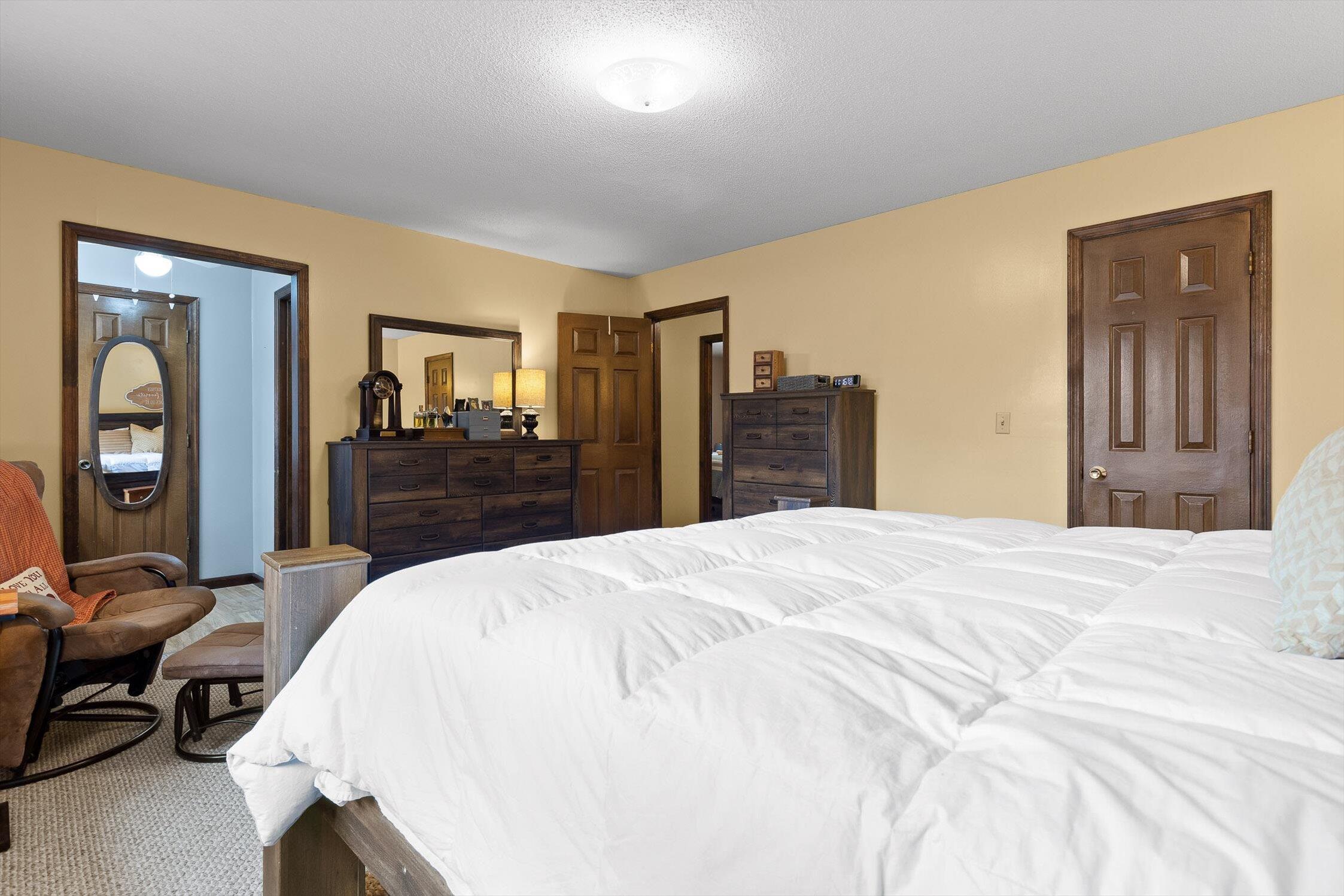 49 Robert E Lee Drive