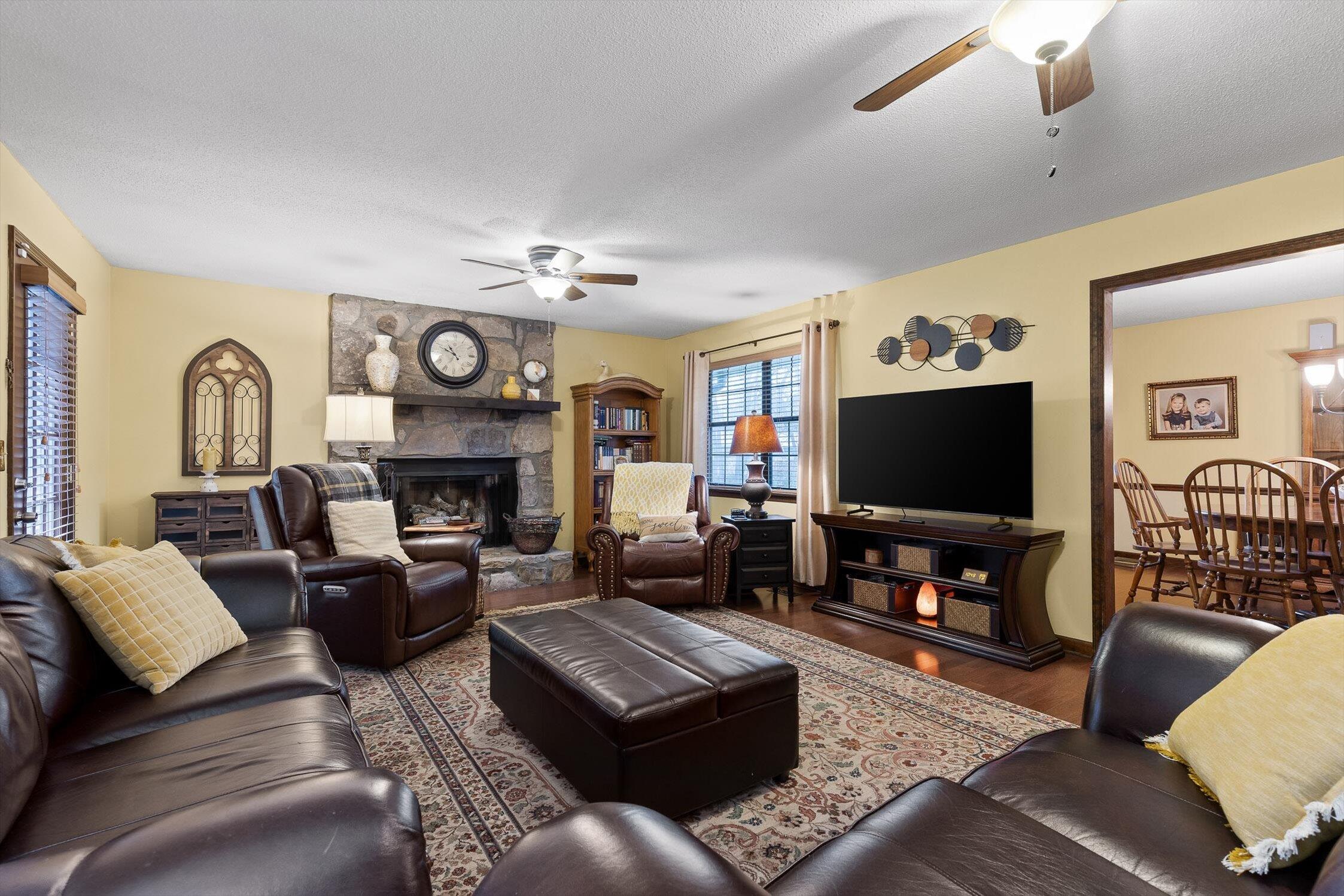 49 Robert E Lee Drive