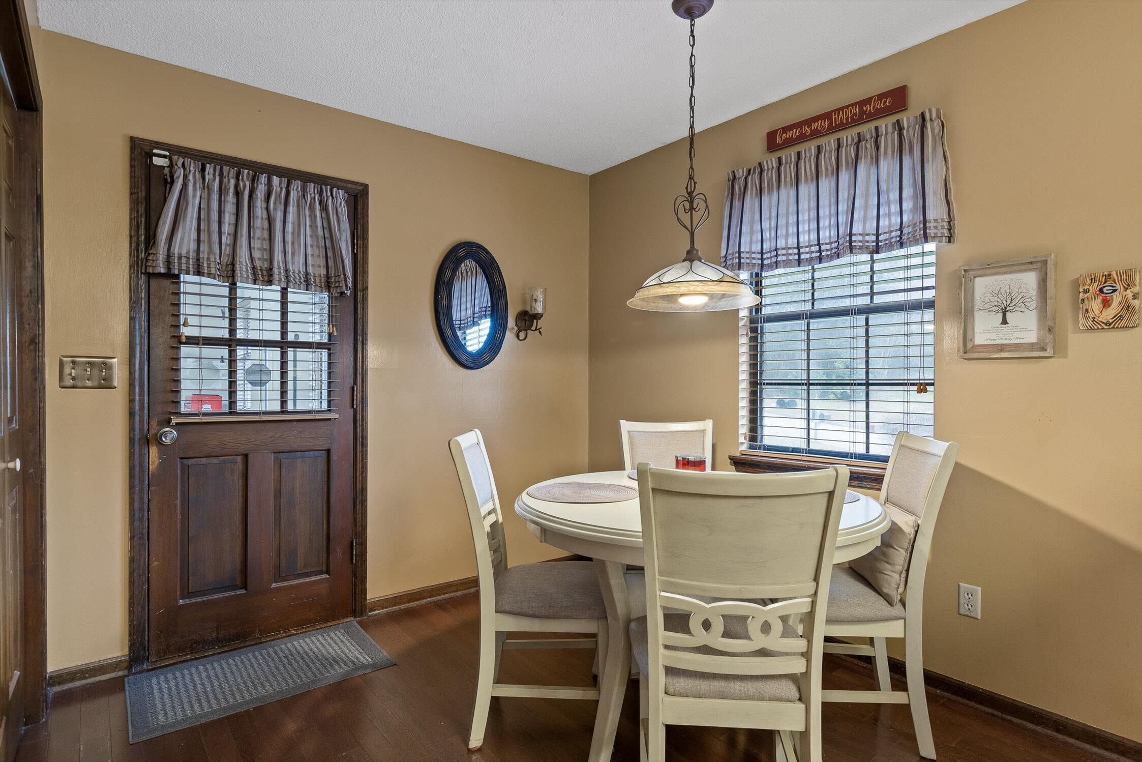 49 Robert E Lee Drive