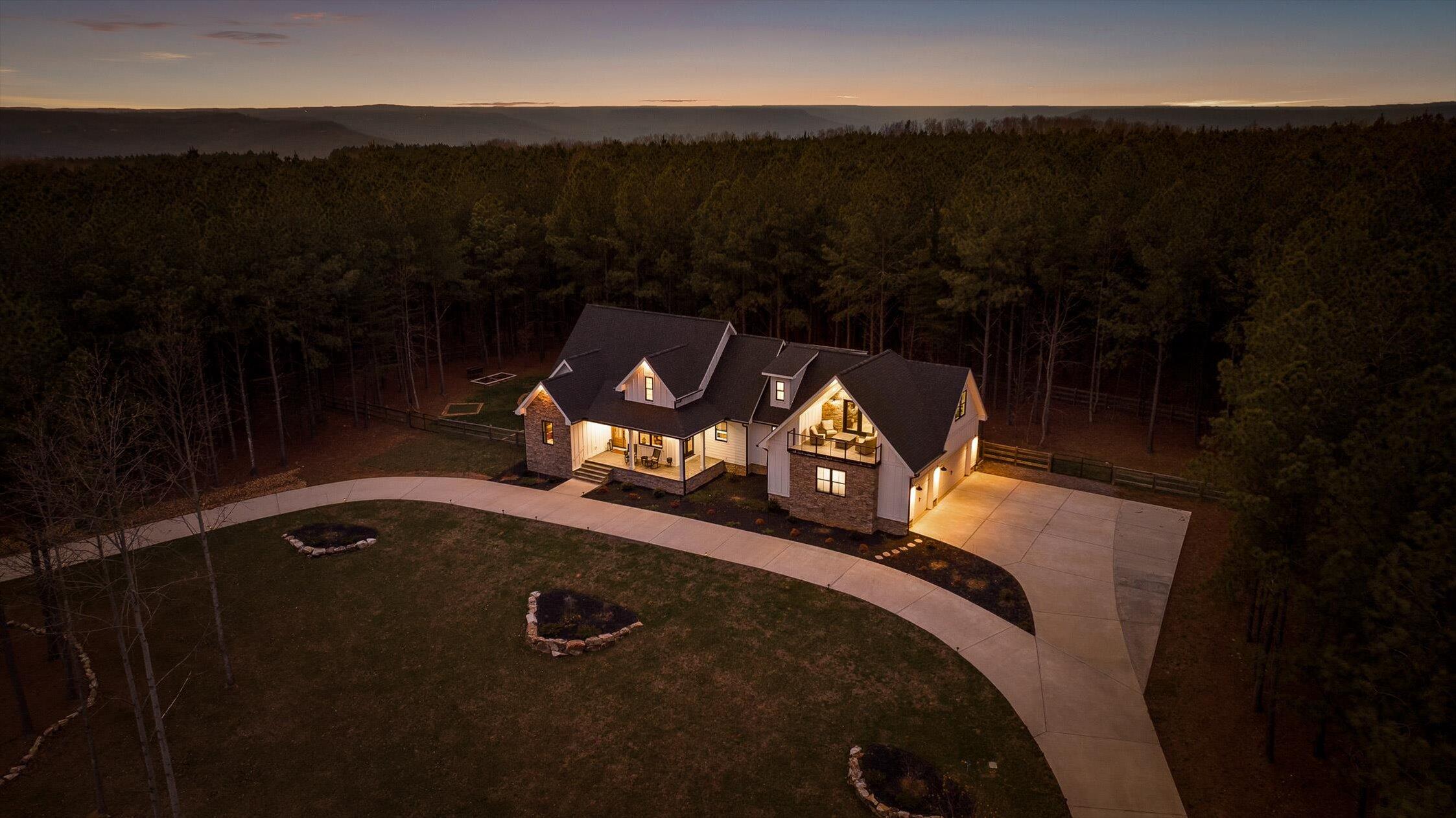4190 Crockett Pointe