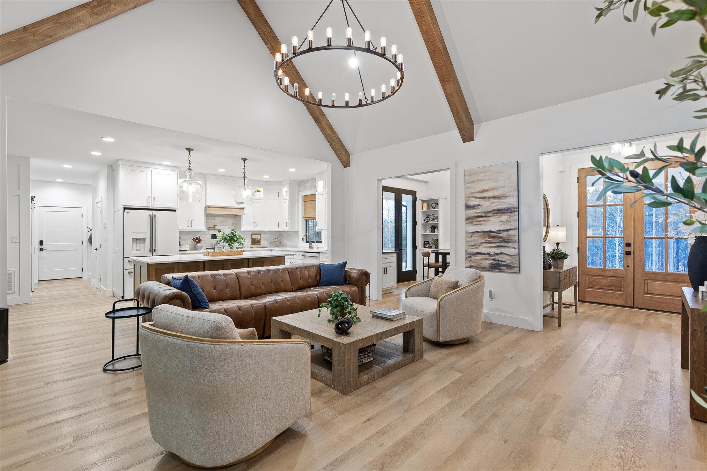 4190 Crockett Pointe