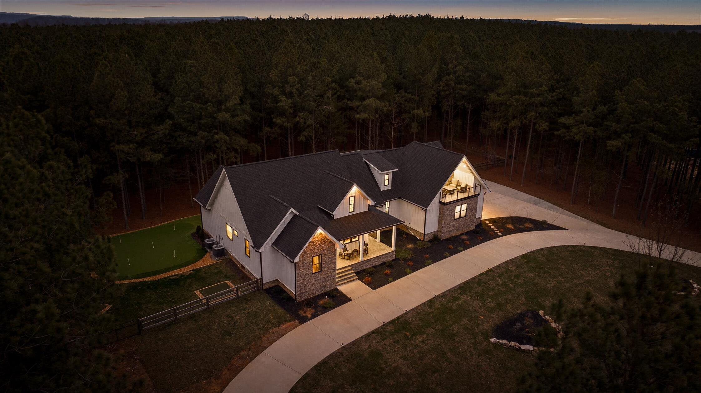 4190 Crockett Pointe