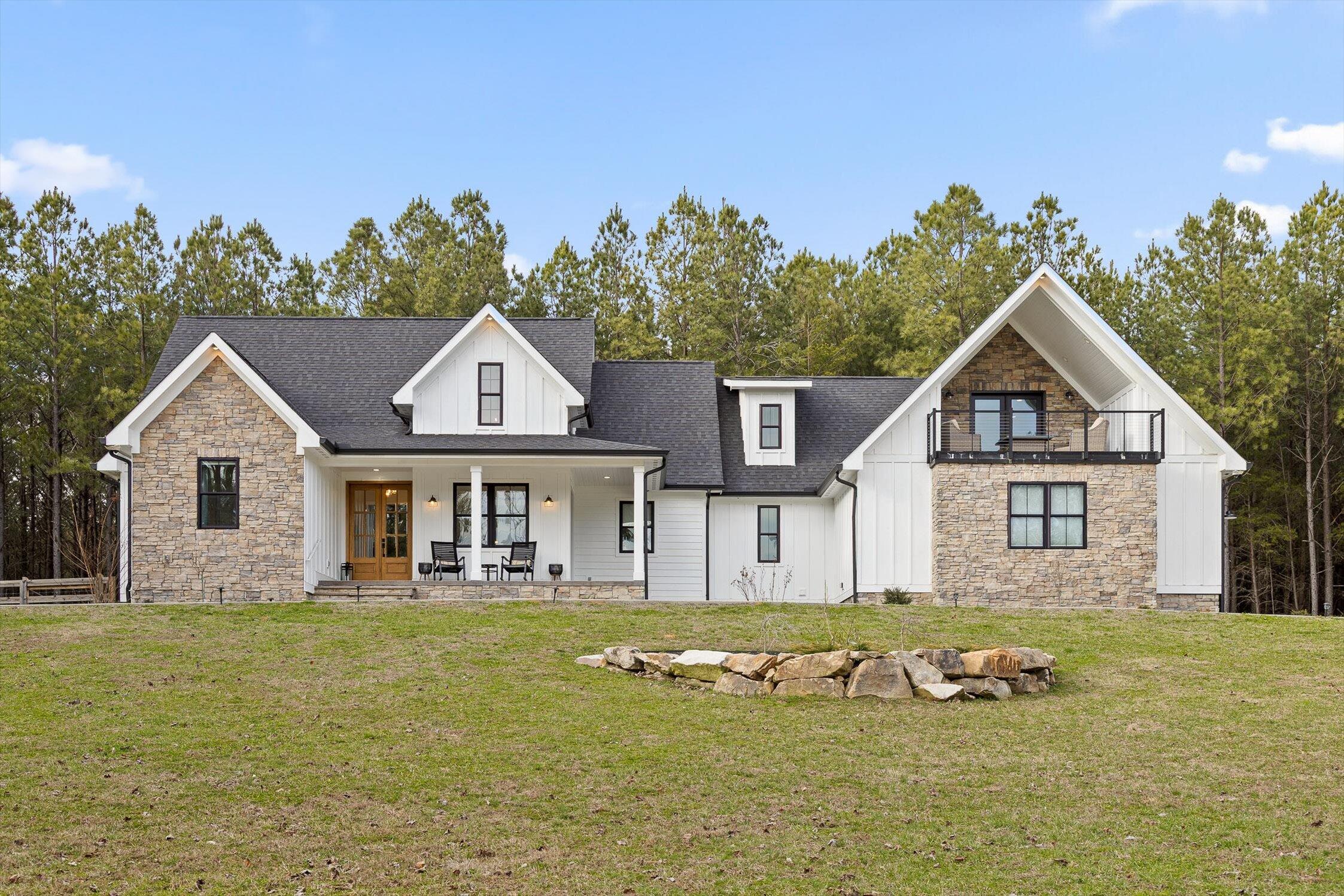 4190 Crockett Pointe