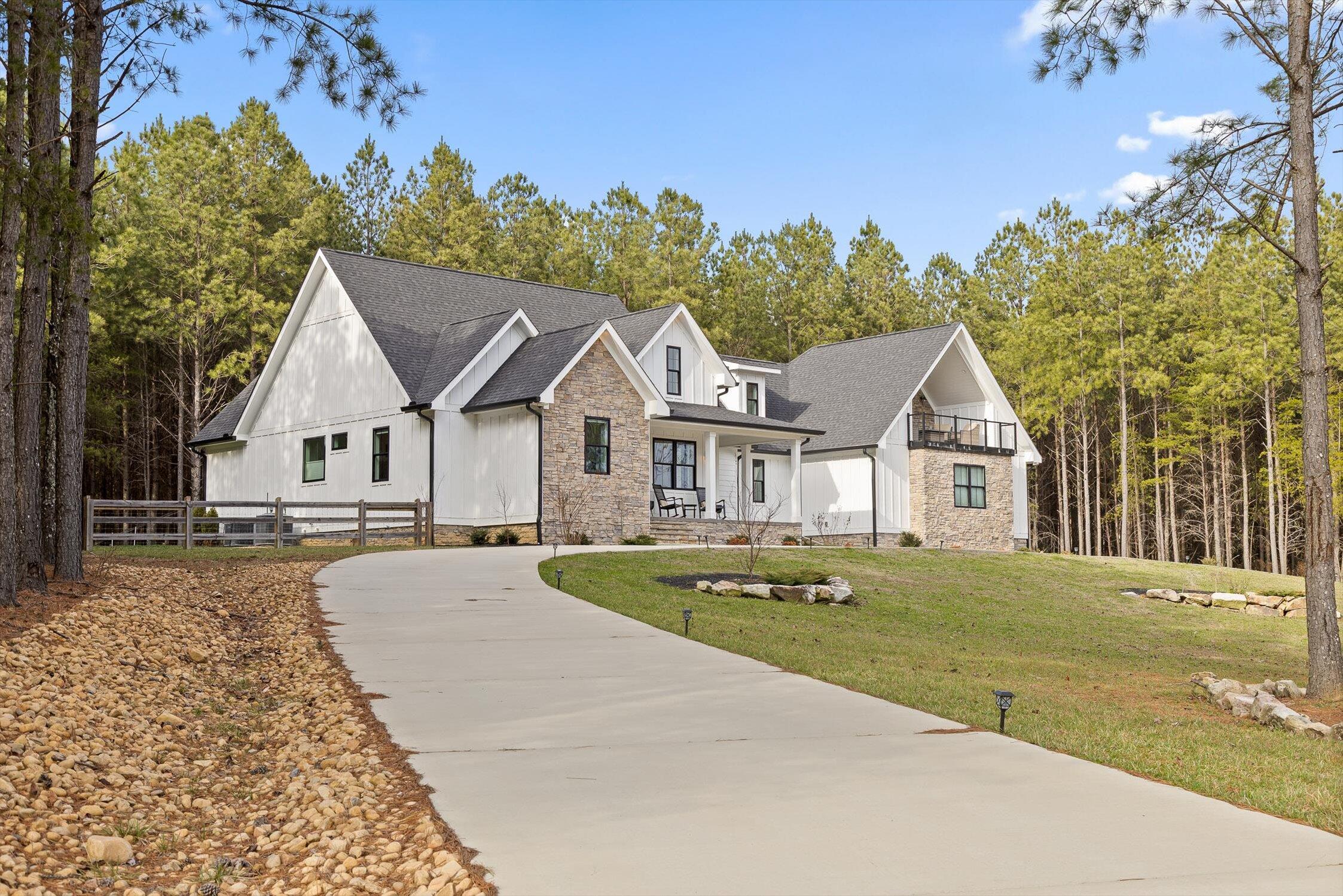 4190 Crockett Pointe