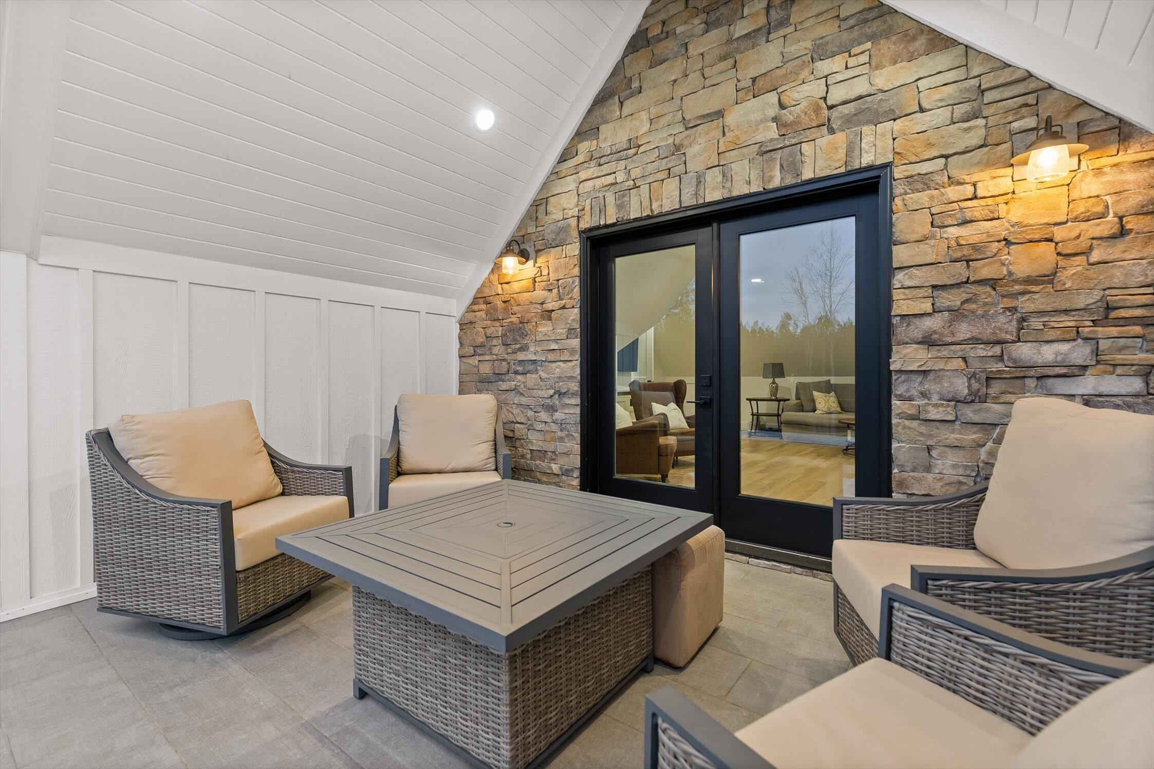 4190 Crockett Pointe