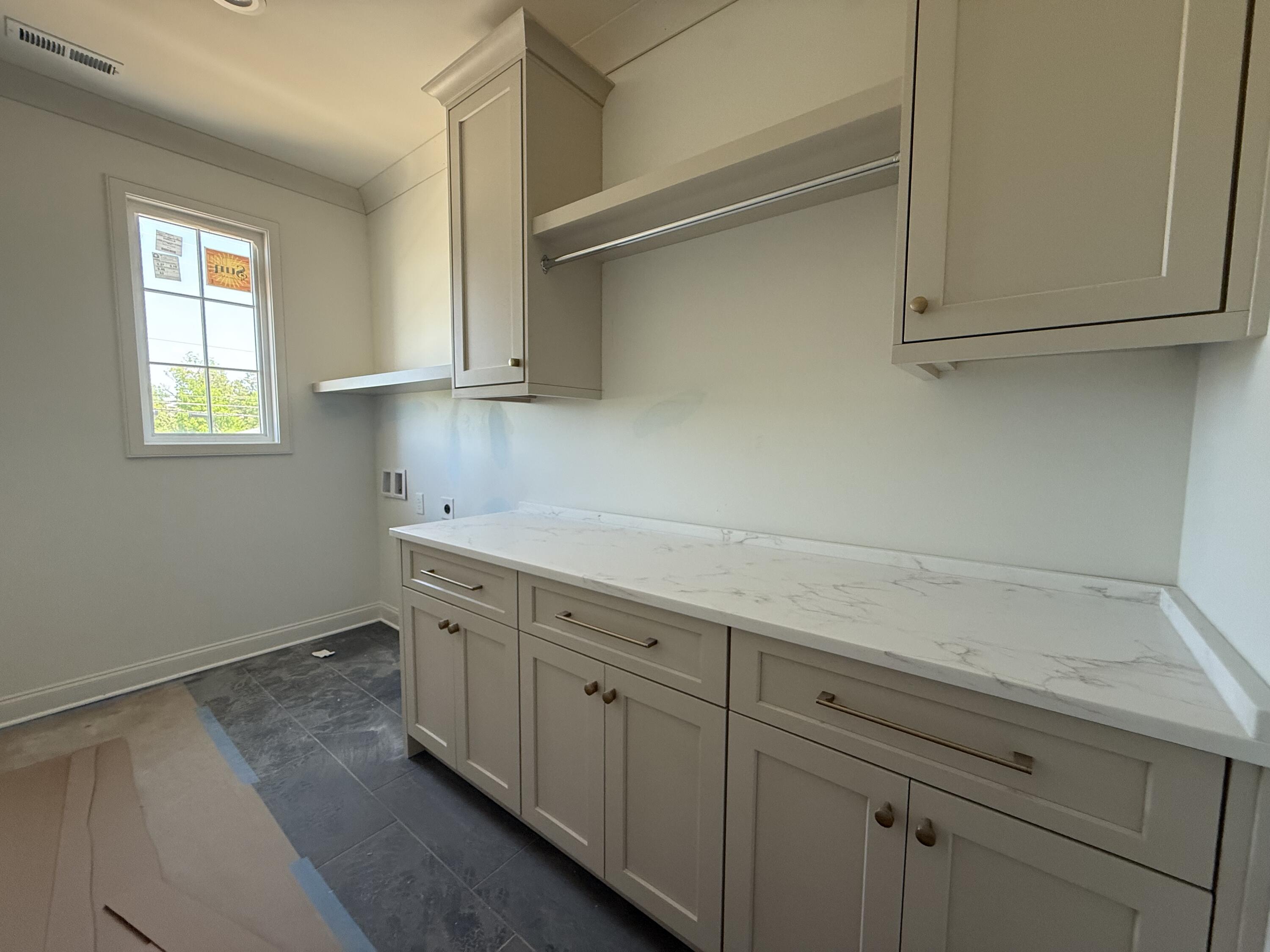 1895 Dawson Circle, 1890