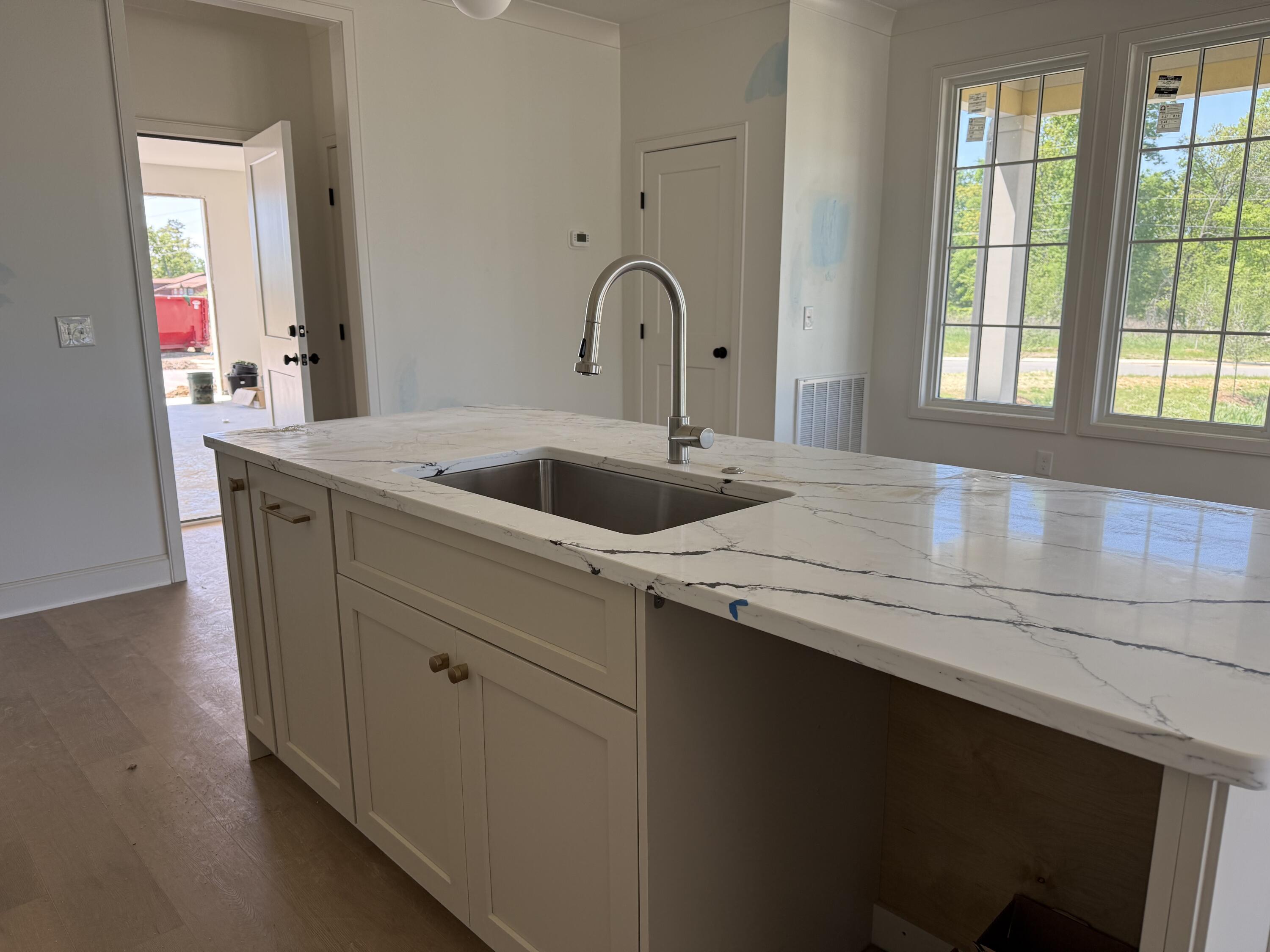 1895 Dawson Circle, 1890