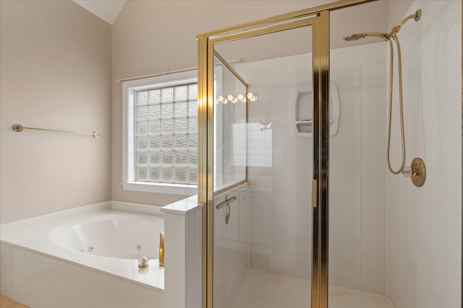 121 Oakhurst Terrace NE