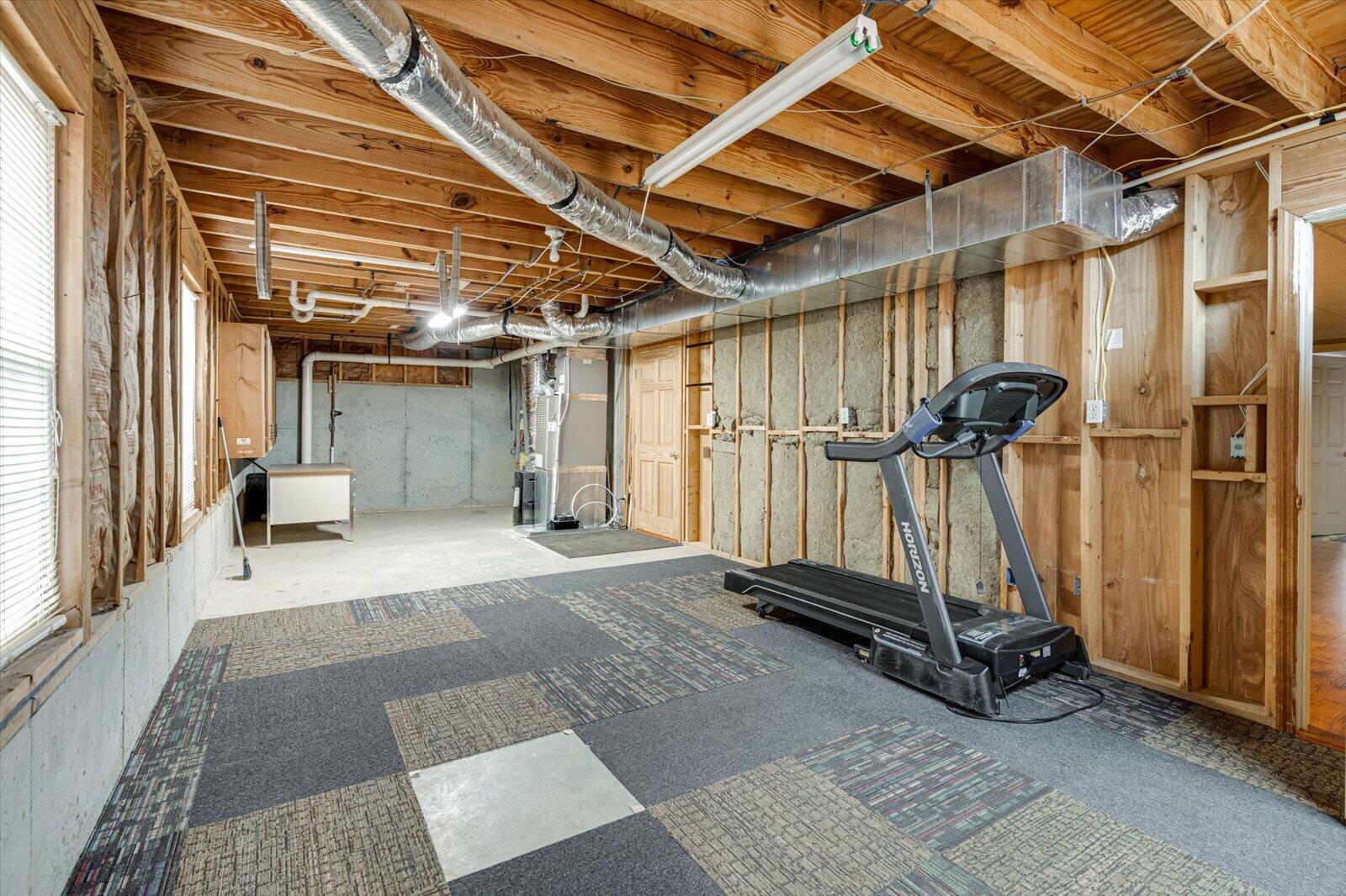 121 Oakhurst Terrace NE