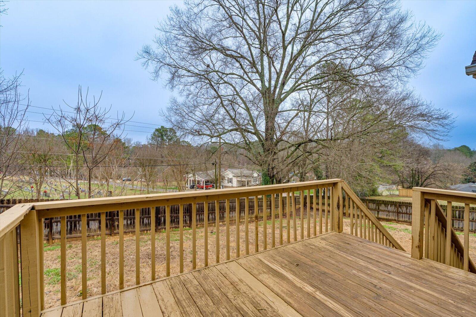 121 Oakhurst Terrace NE