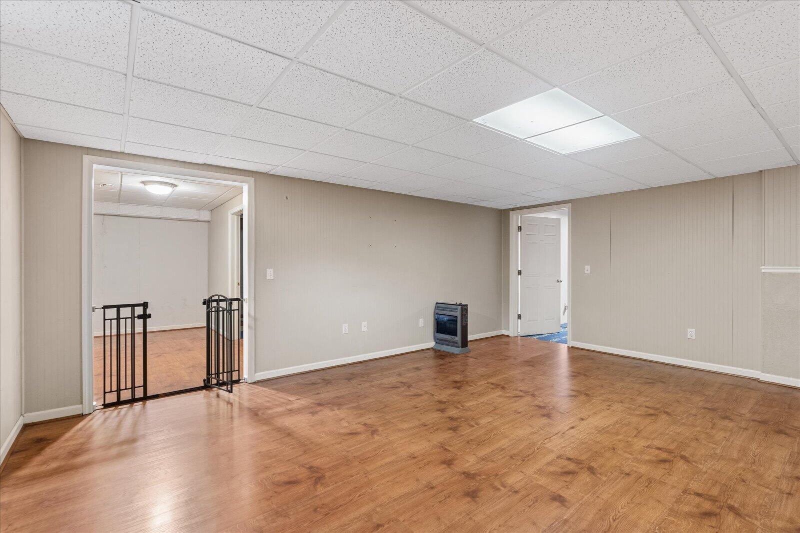 121 Oakhurst Terrace NE