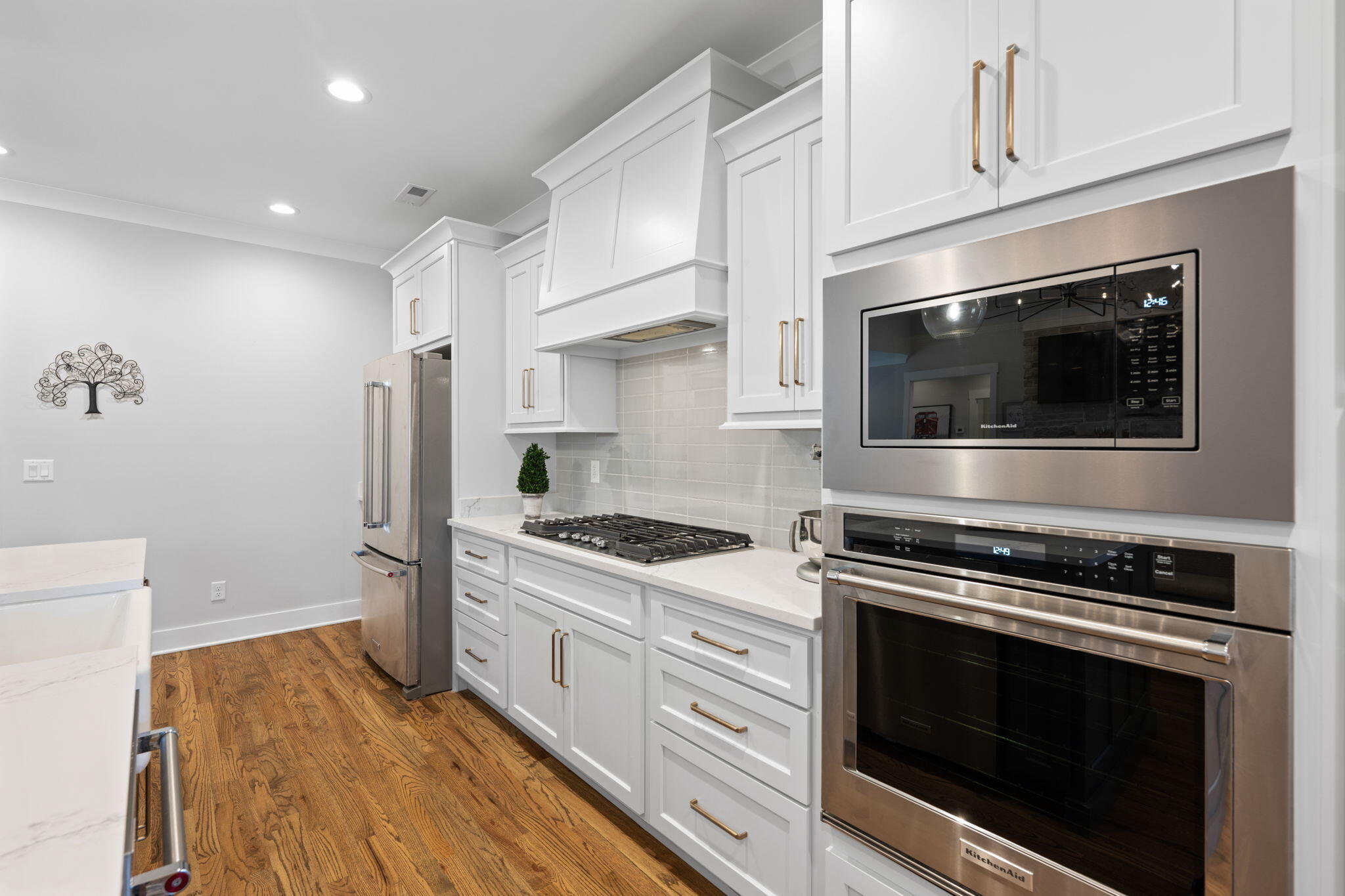 10617 Kavya Lane
