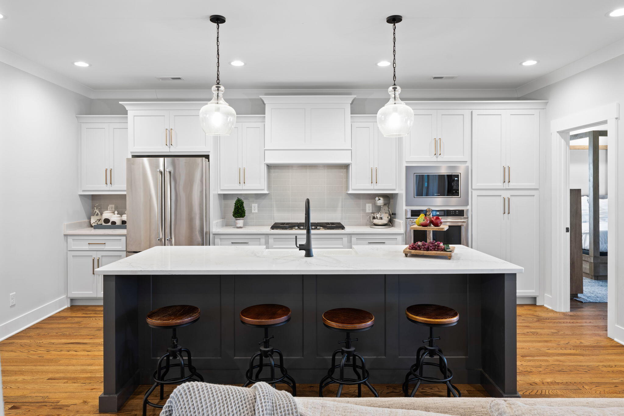10617 Kavya Lane
