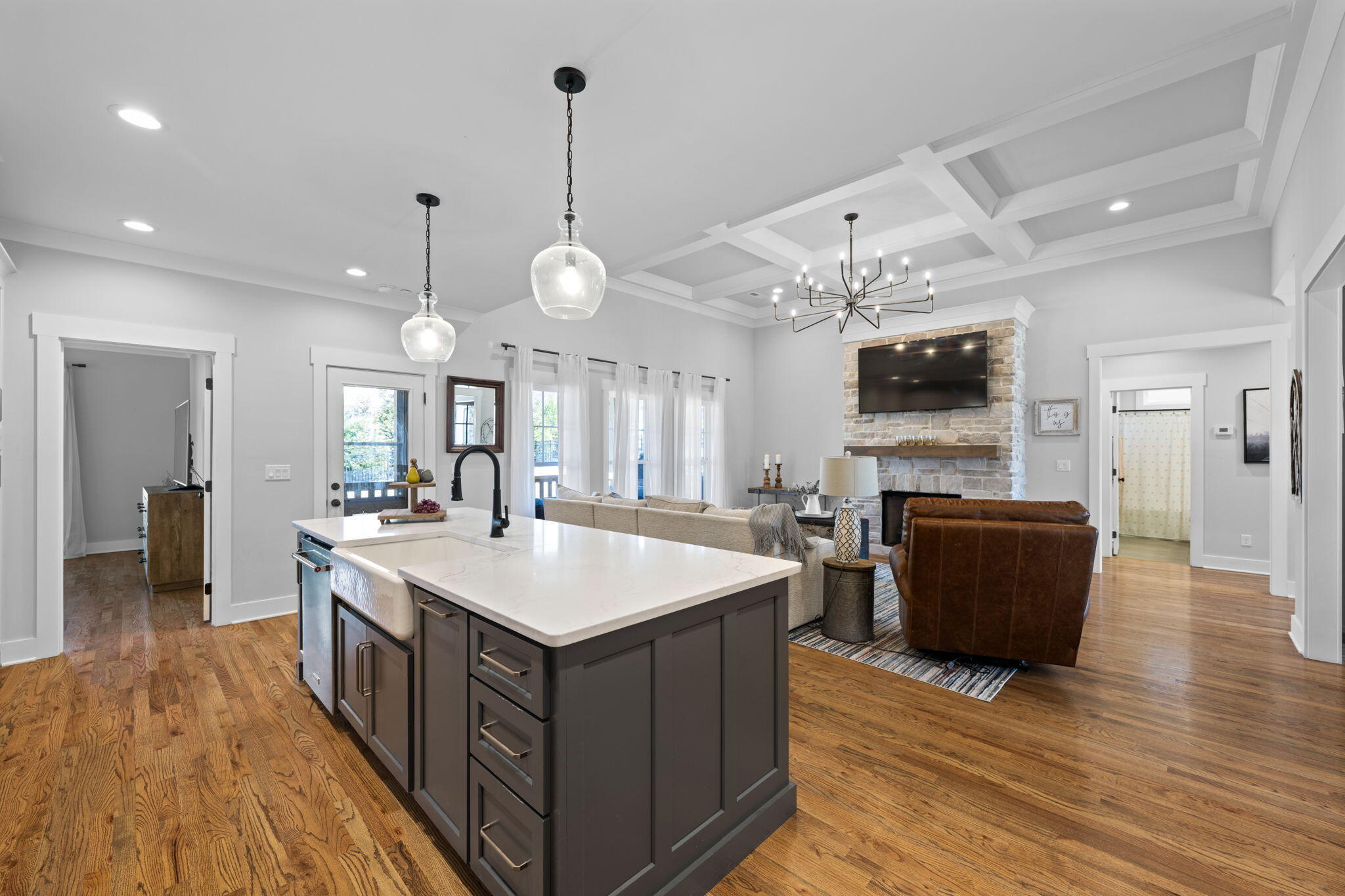 10617 Kavya Lane