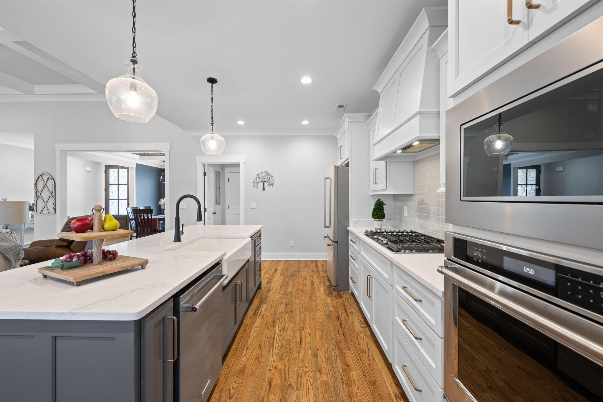10617 Kavya Lane
