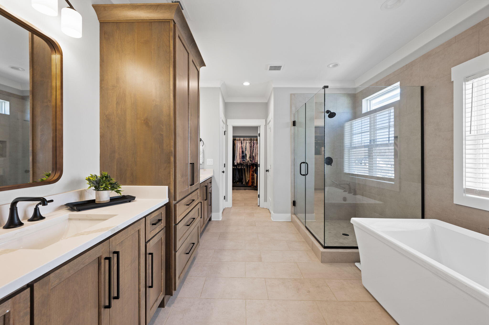 10617 Kavya Lane