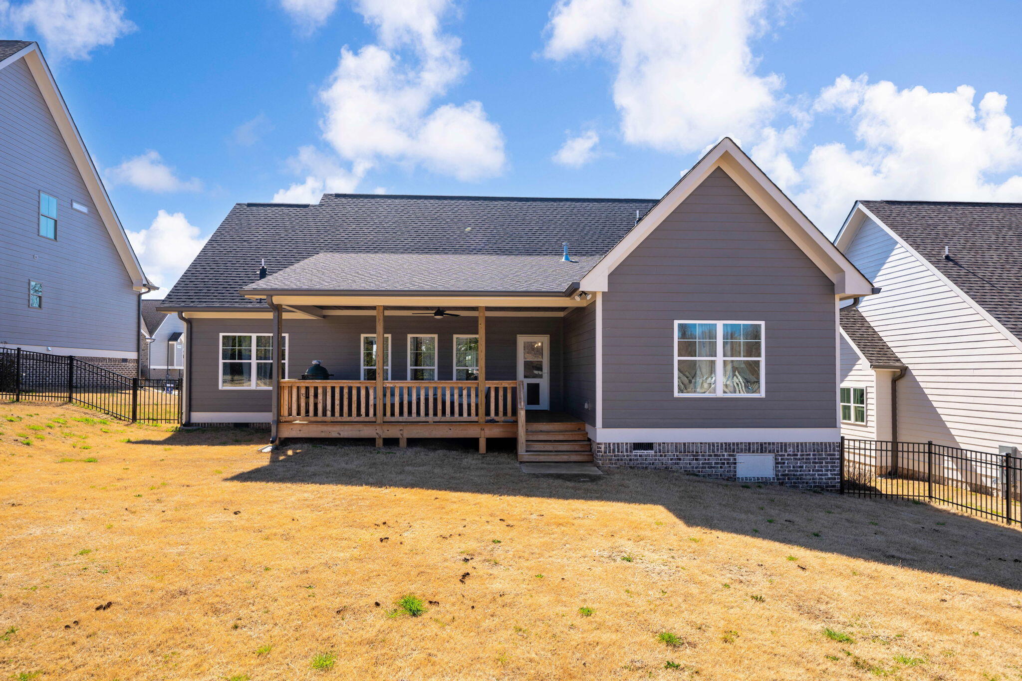 10617 Kavya Lane